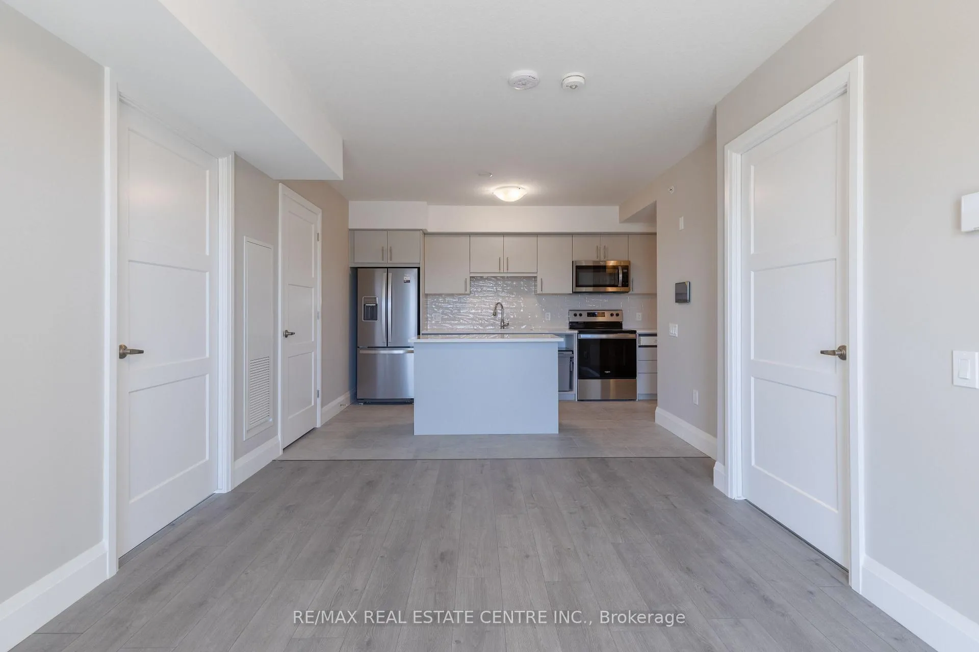 Photo 2 of Unit 419, 93 Arthur Street S, Guelph, St. Patrick's Ward — HOMEH