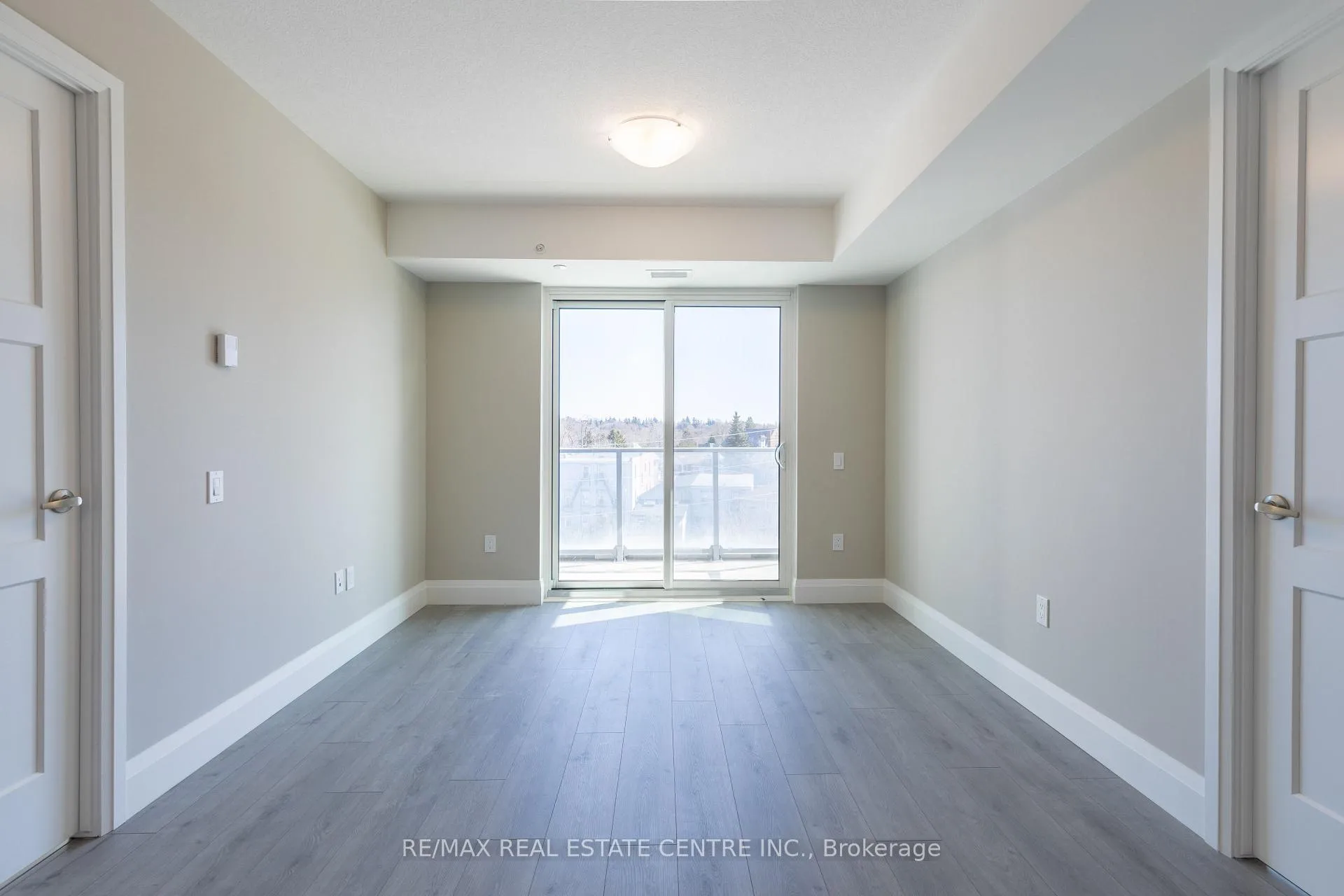 Photo 4 of Unit 419, 93 Arthur Street S, Guelph, St. Patrick's Ward — HOMEH