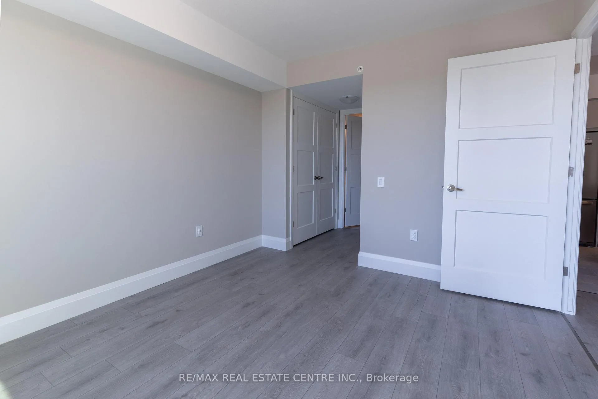 Photo 8 of Unit 419, 93 Arthur Street S, Guelph, St. Patrick's Ward — HOMEH