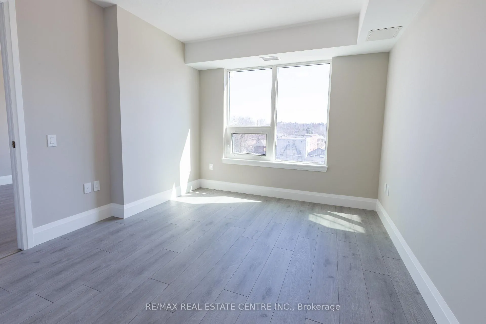 Photo 12 of Unit 419, 93 Arthur Street S, Guelph, St. Patrick's Ward — HOMEH