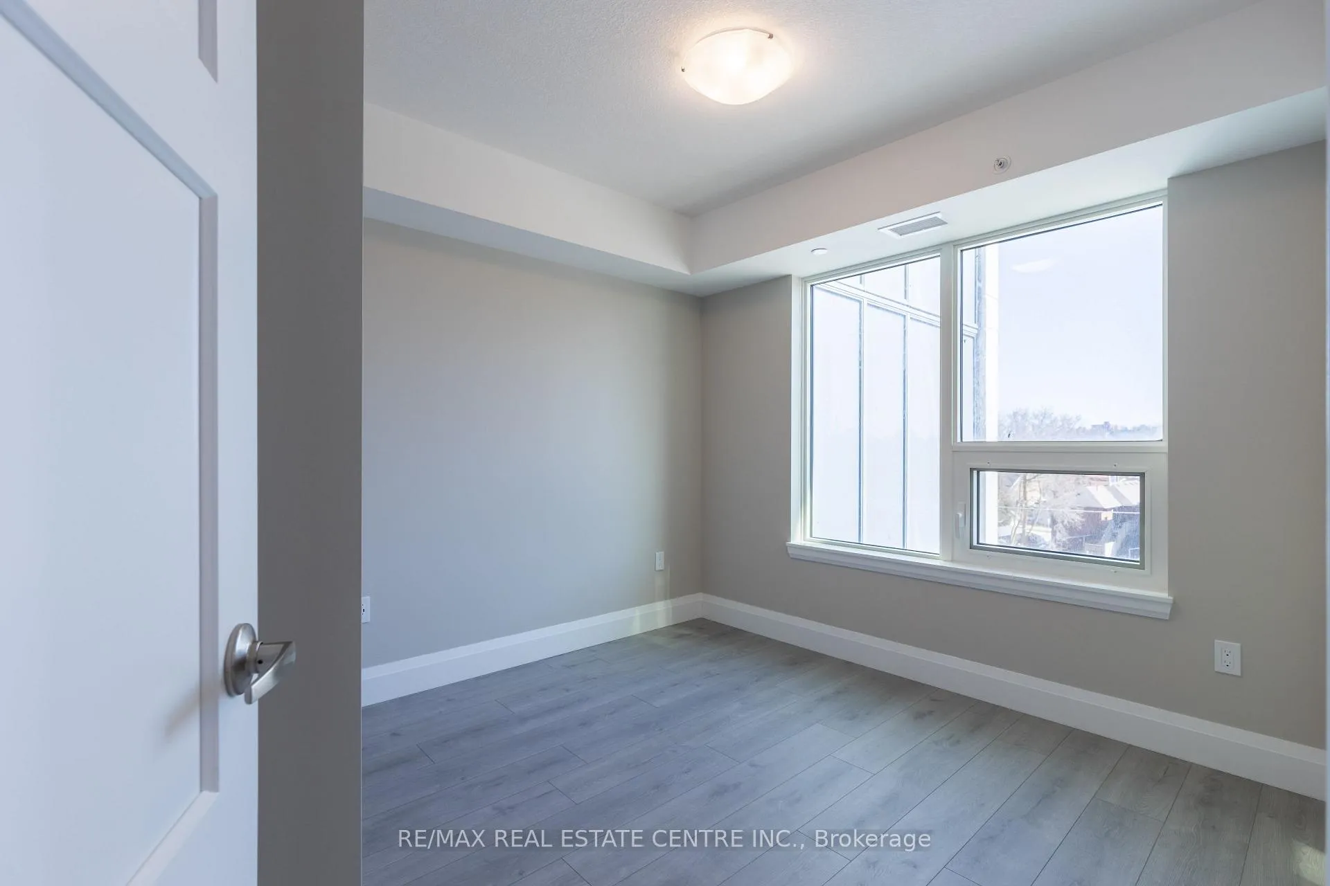 Photo 16 of Unit 419, 93 Arthur Street S, Guelph, St. Patrick's Ward — HOMEH