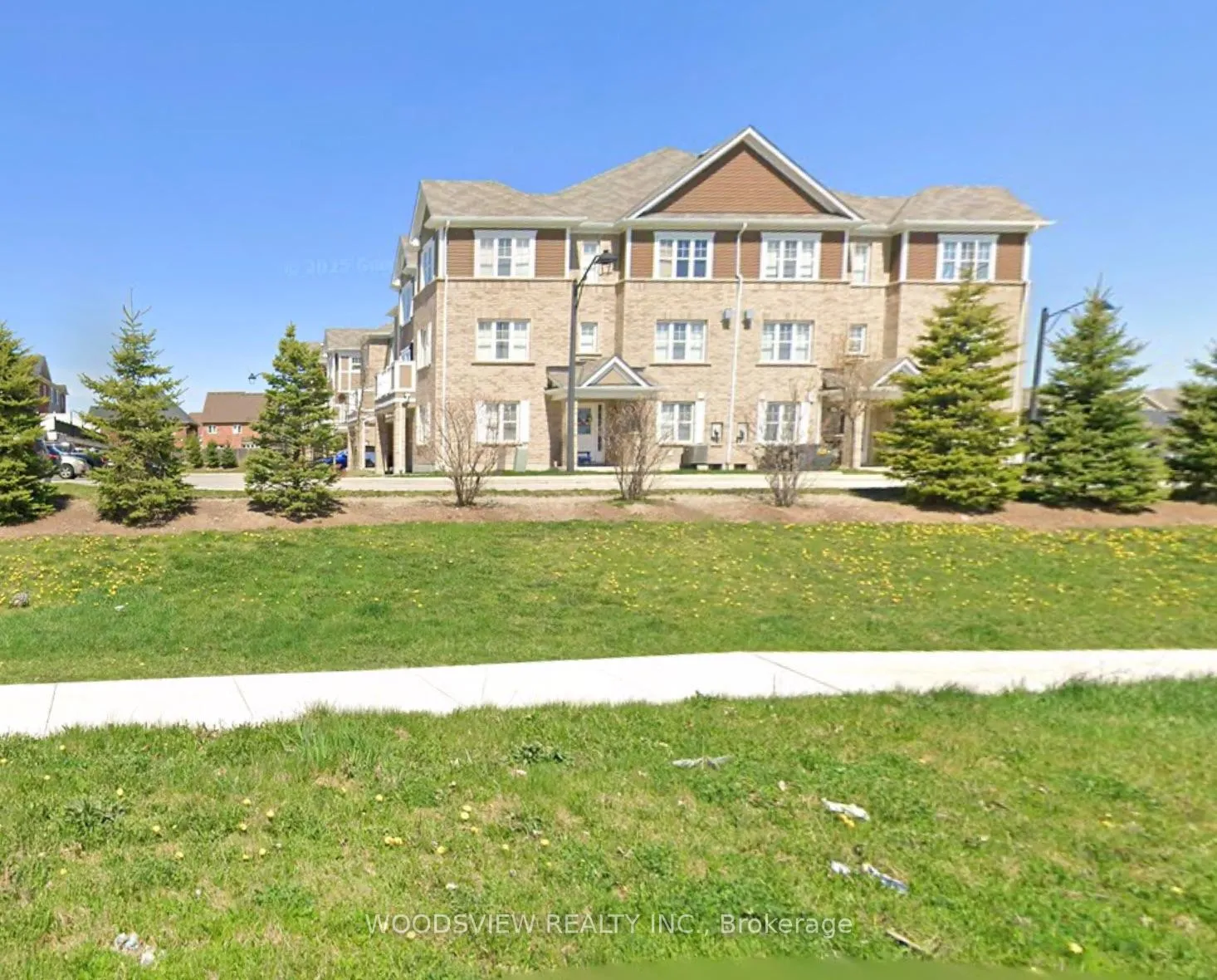 Photo 2 of Unit 14, 22 Spring Creek Drive, Hamilton, Waterdown — HOMEH