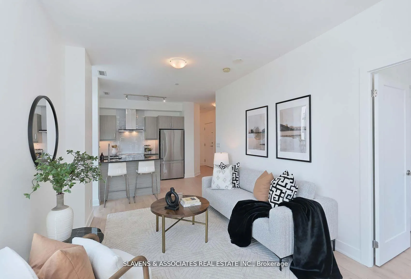 Photo 2 of Unit 1604, 1486 Bathurst Street, Toronto, Humewood-Cedarvale — HOMEH
