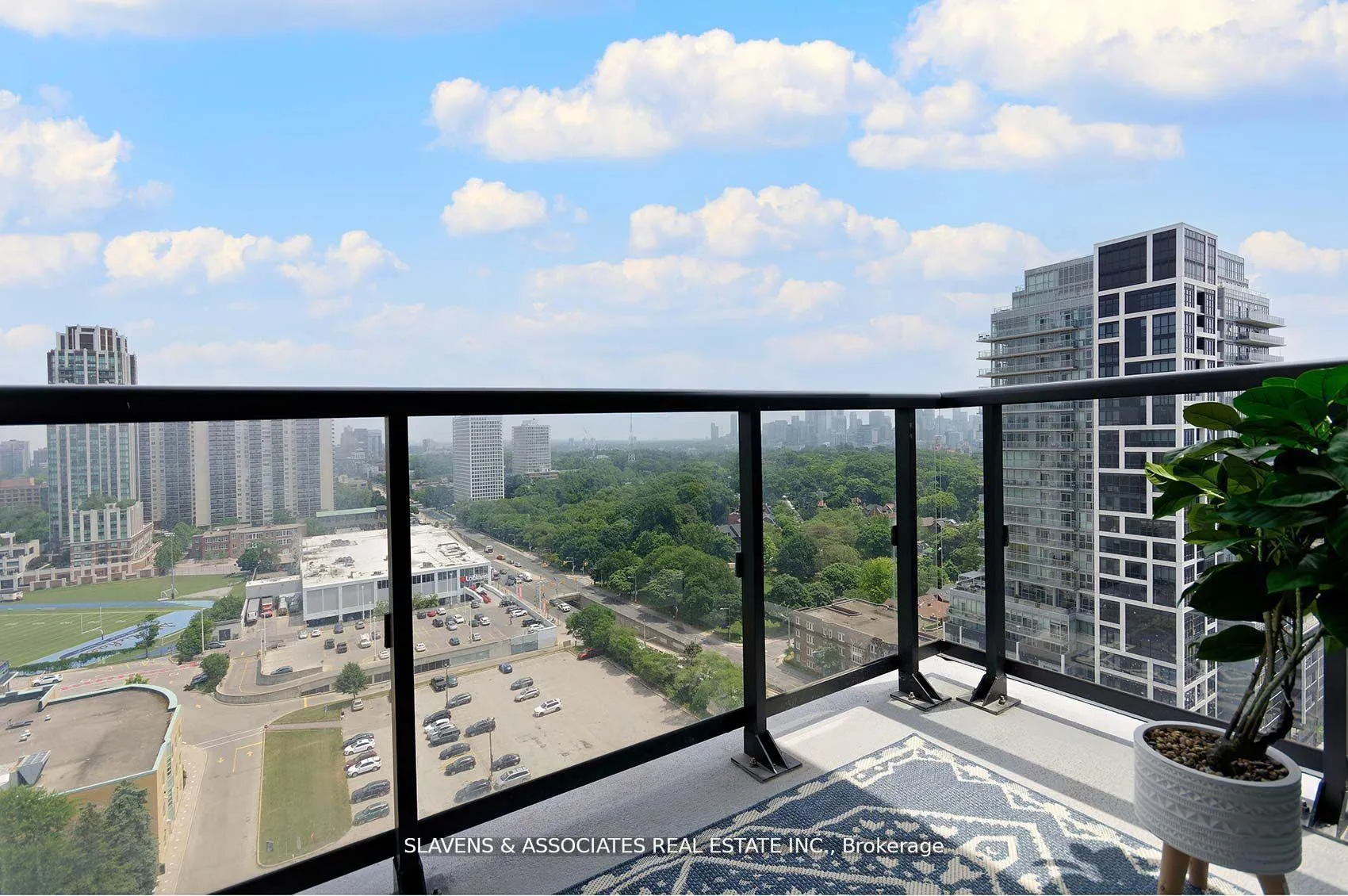 Photo 8 of Unit 1604, 1486 Bathurst Street, Toronto, Humewood-Cedarvale — HOMEH