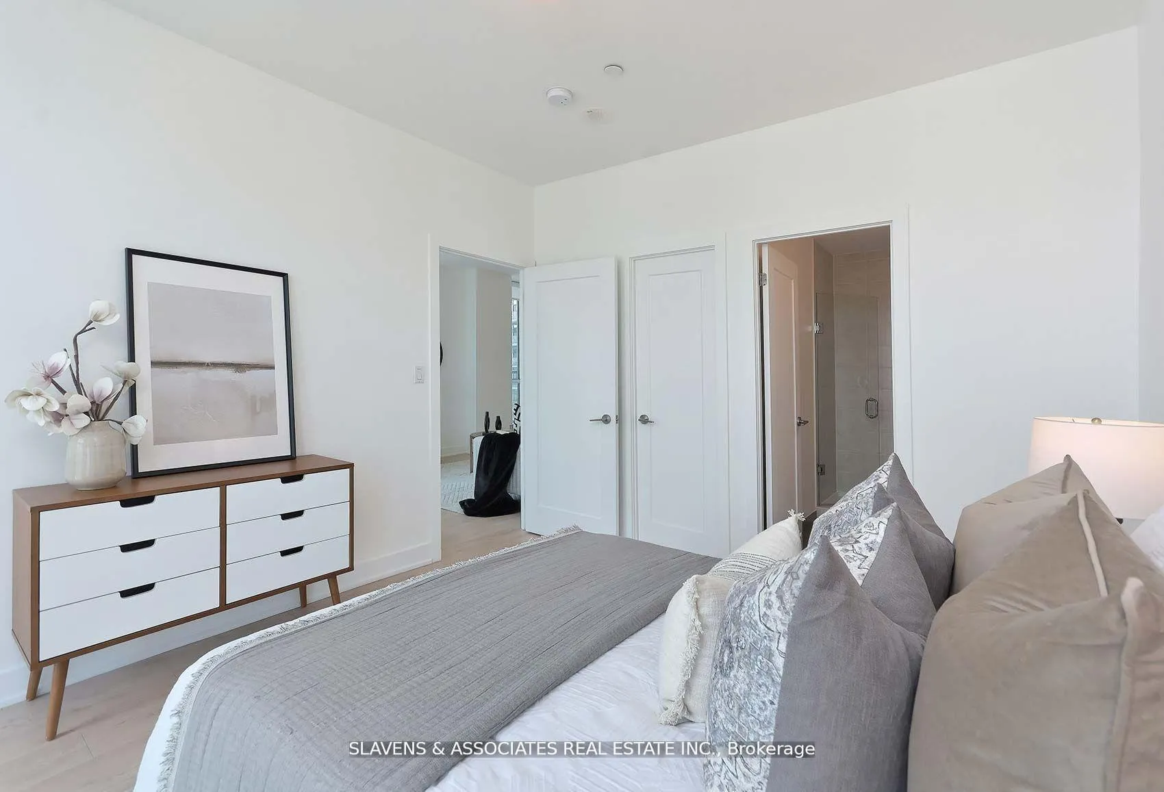 Photo 12 of Unit 1604, 1486 Bathurst Street, Toronto, Humewood-Cedarvale — HOMEH