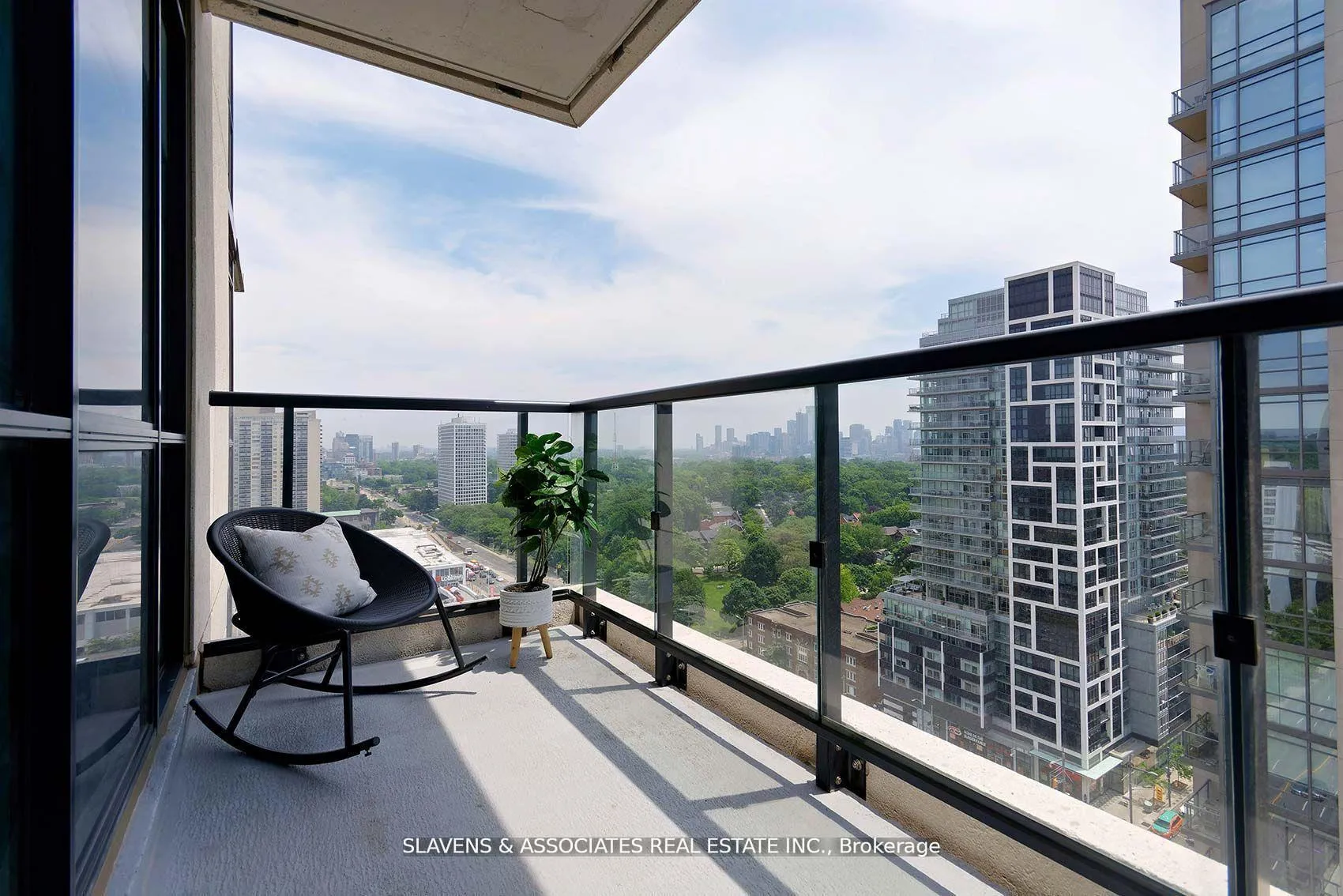 Photo 18 of Unit 1604, 1486 Bathurst Street, Toronto, Humewood-Cedarvale — HOMEH