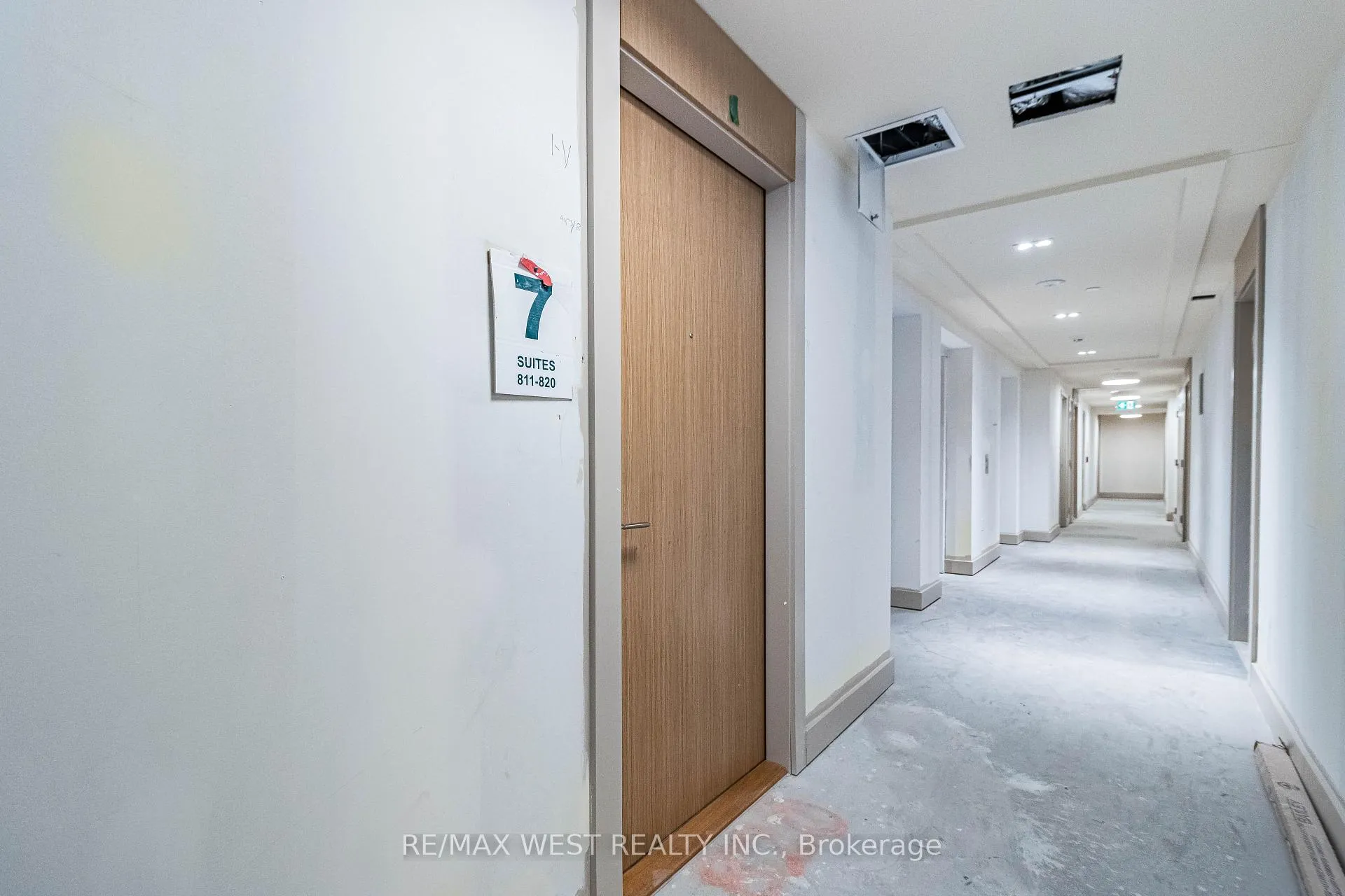 Photo 7 of Unit 820, 8960 Jane Street, Vaughan, Concord — HOMEH