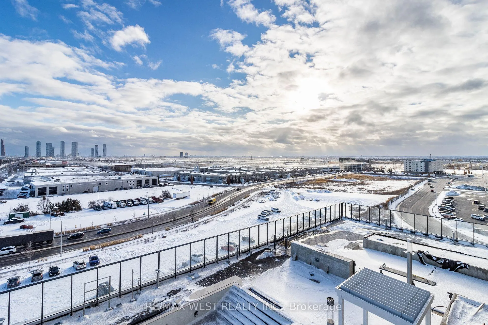 Photo 23 of Unit 820, 8960 Jane Street, Vaughan, Concord — HOMEH