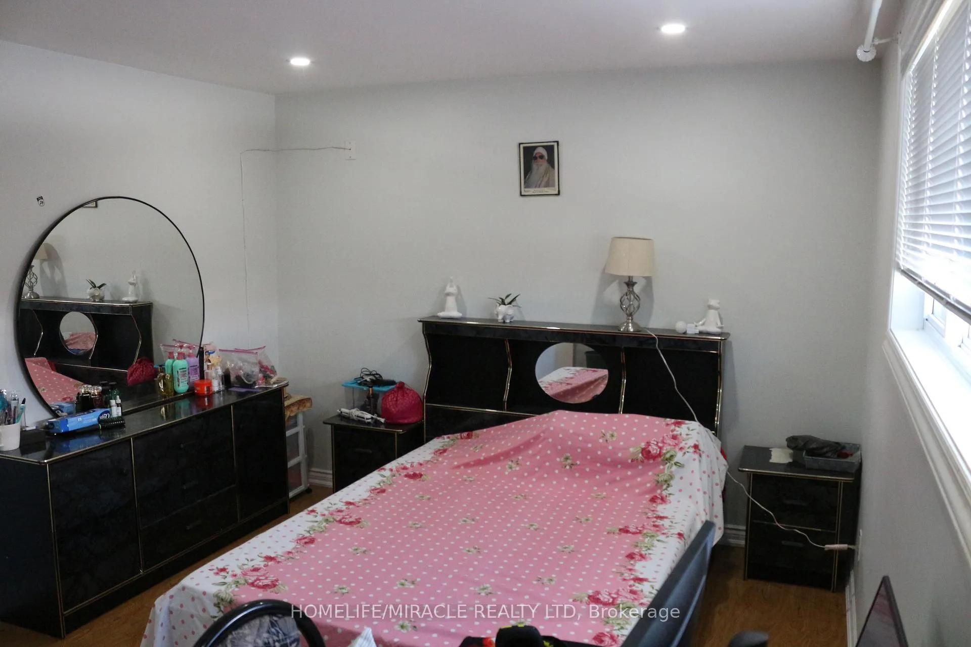 Photo 8 of 53 Ascot Avenue, Brampton, Avondale — HOMEH