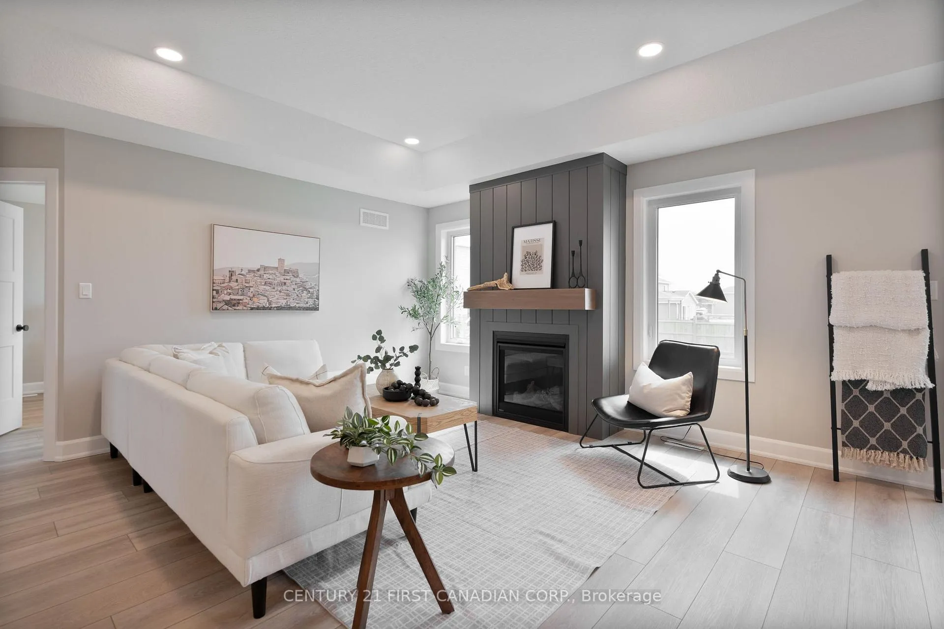 Photo 14 of 21 Hamilton Street, North Middlesex, Ailsa Craig — HOMEH