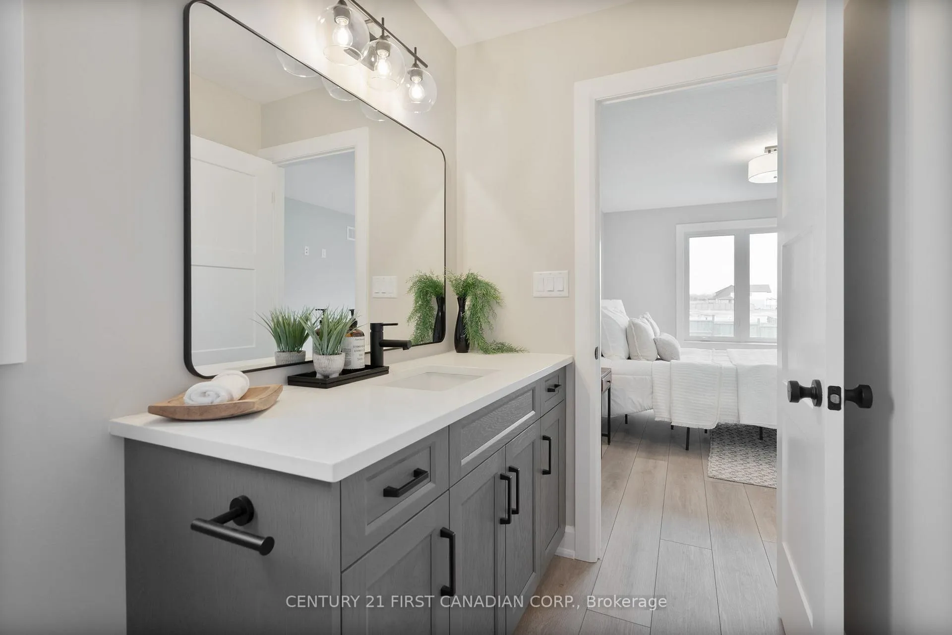 Photo 21 of 21 Hamilton Street, North Middlesex, Ailsa Craig — HOMEH