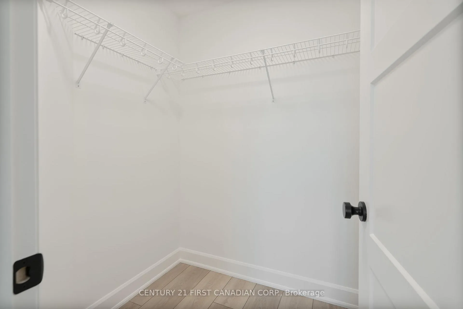 Photo 23 of 21 Hamilton Street, North Middlesex, Ailsa Craig — HOMEH