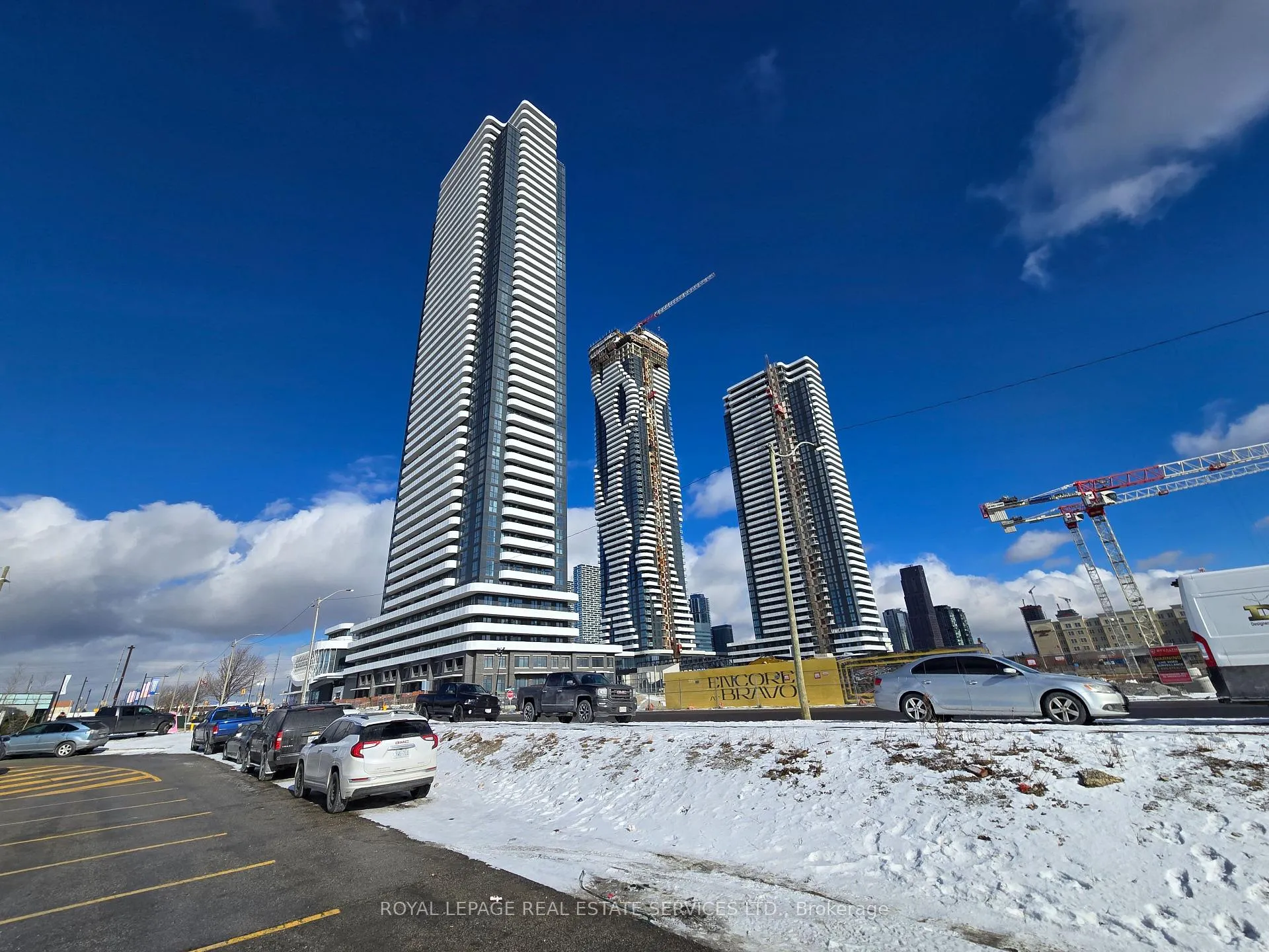 Photo 1 of Unit 807, 195 Commerce Street W, Vaughan, Vaughan Corporate Centre — HOMEH