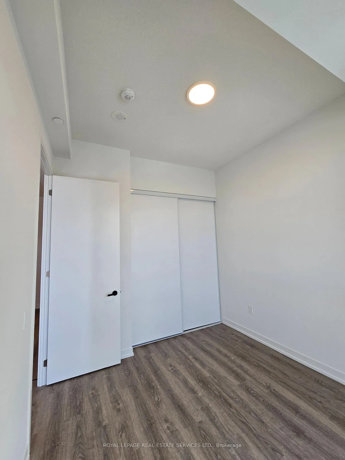 Photo 16 of Unit 807, 195 Commerce Street W, Vaughan, Vaughan Corporate Centre — HOMEH
