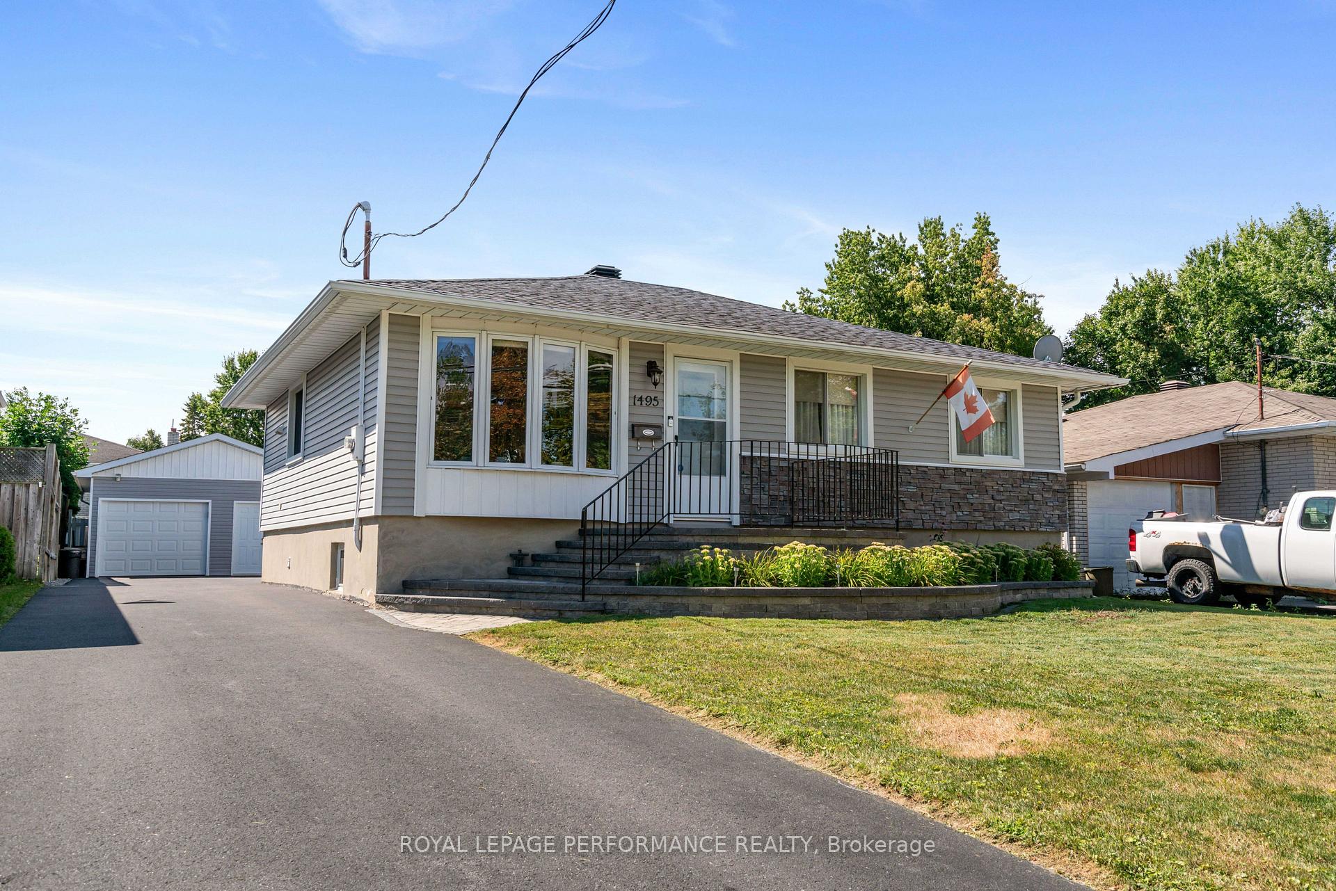 Photo 1 of 1495 Holy Cross Boulevard, Cornwall — HOMEH