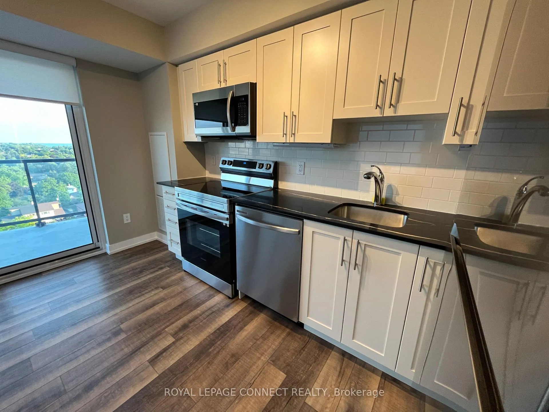 Photo 15 of Unit 1112, 1480 Bayly Street, Pickering, Liverpool — HOMEH