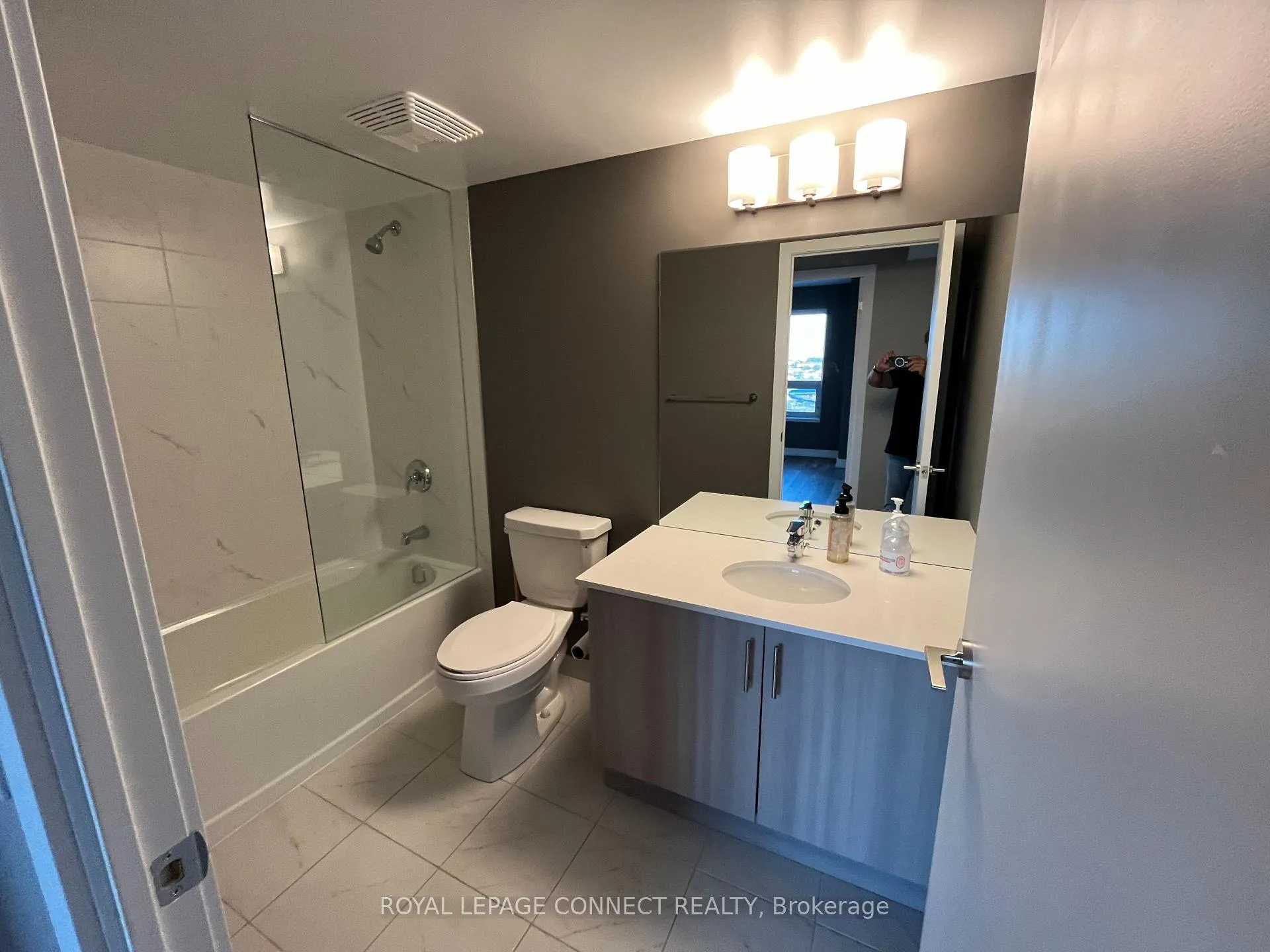 Photo 28 of Unit 1112, 1480 Bayly Street, Pickering, Liverpool — HOMEH