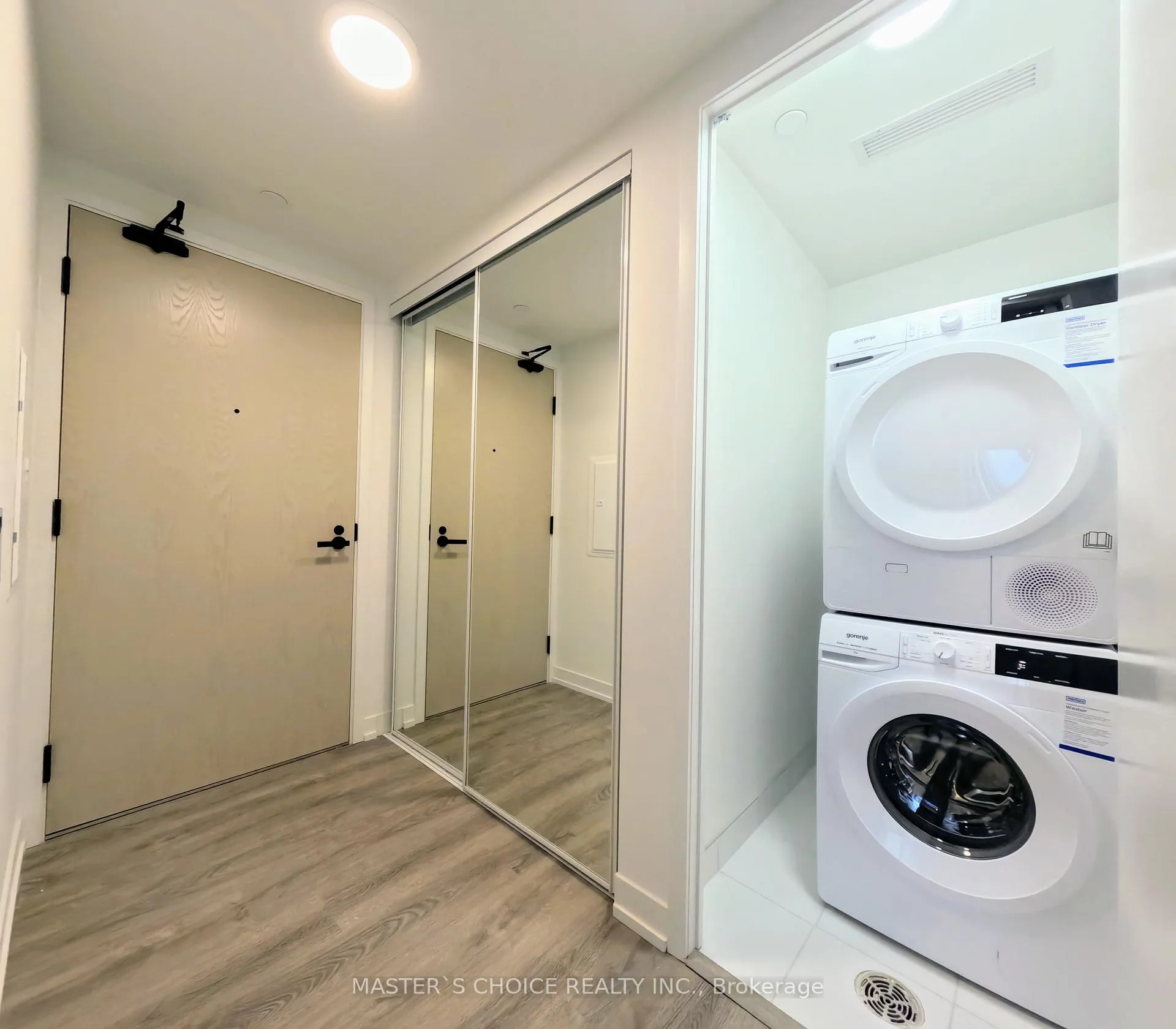Photo 5 of Unit 1803, 195 Commerce Street, Vaughan, Vaughan Corporate Centre — HOMEH