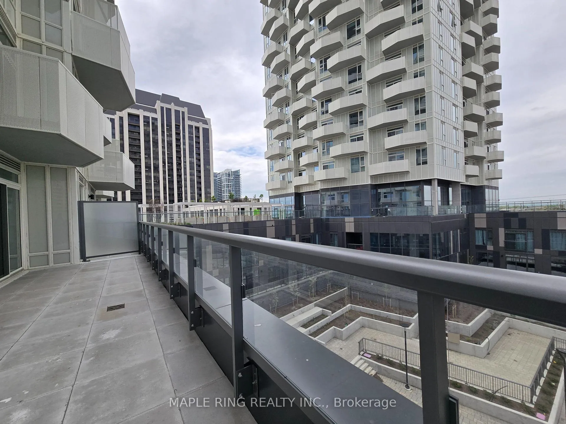Photo 8 of Unit 503, 474 Caldari Road, Vaughan, Concord — HOMEH