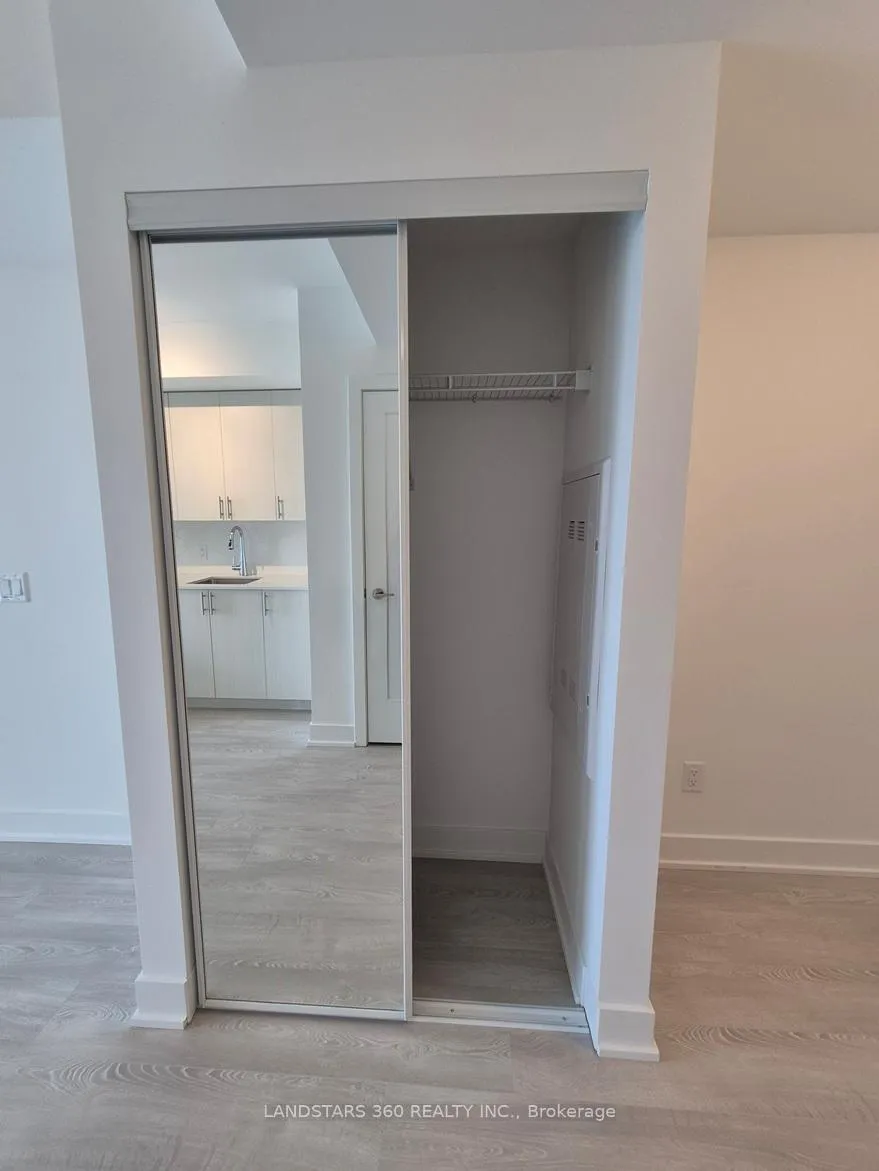 Photo 7 of Unit 619, 2545 Simcoe Street N, Oshawa, Windfields — HOMEH