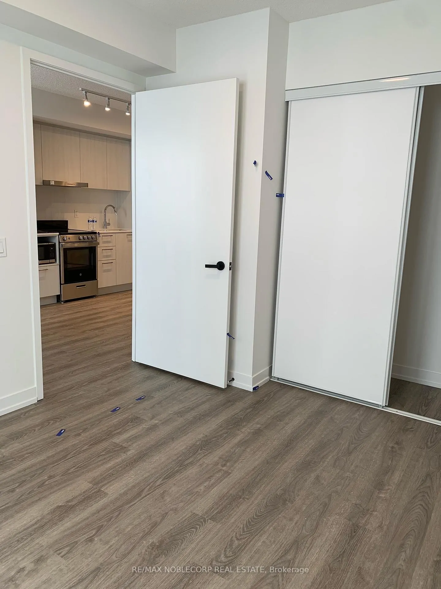 Photo 8 of Unit 3805, 195 Commerce Street, Vaughan, Vaughan Corporate Centre — HOMEH