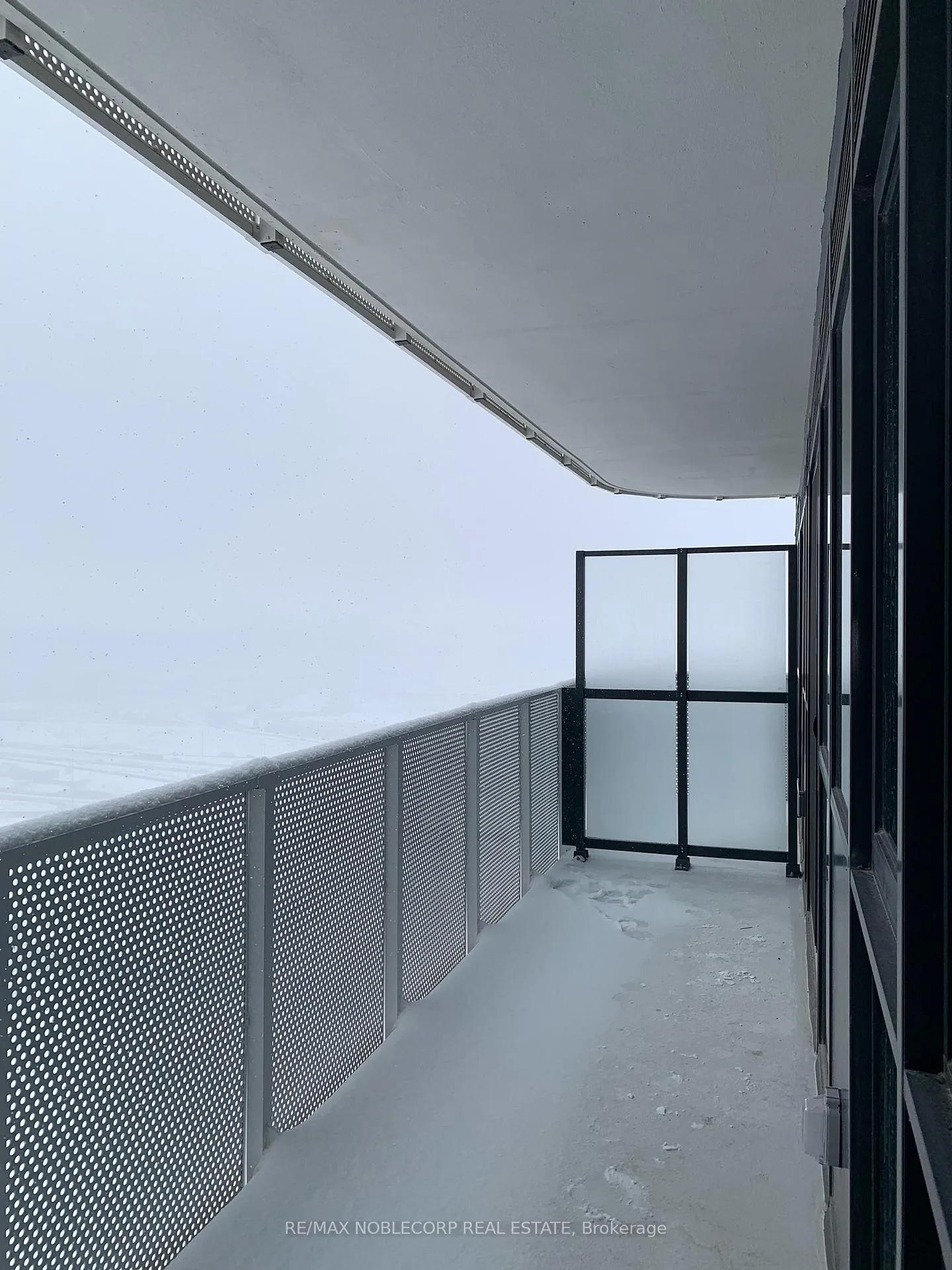 Photo 13 of Unit 3805, 195 Commerce Street, Vaughan, Vaughan Corporate Centre — HOMEH