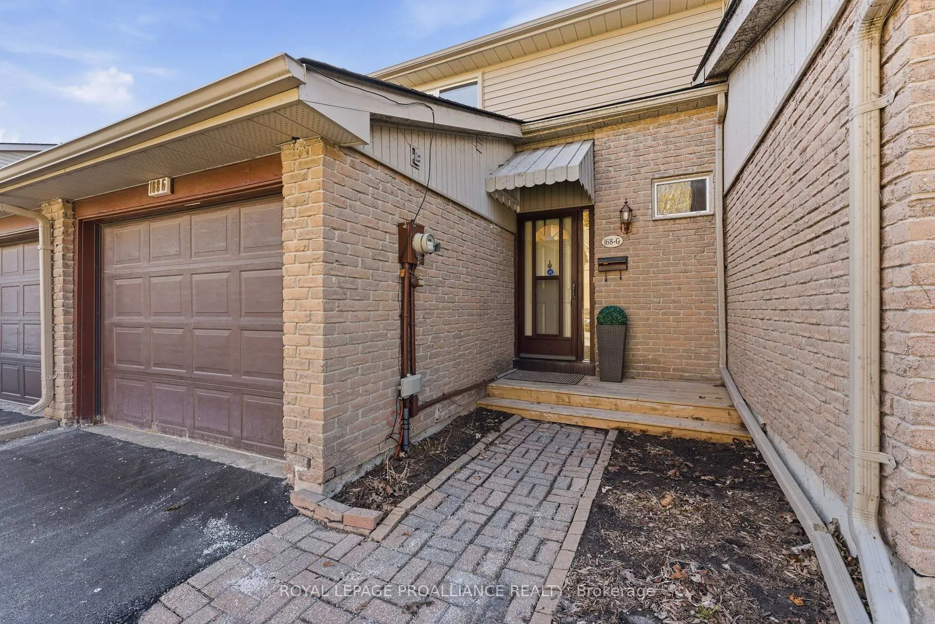 Photo 3 of Unit G, 168G Singleton Drive, Belleville, Belleville Ward — HOMEH