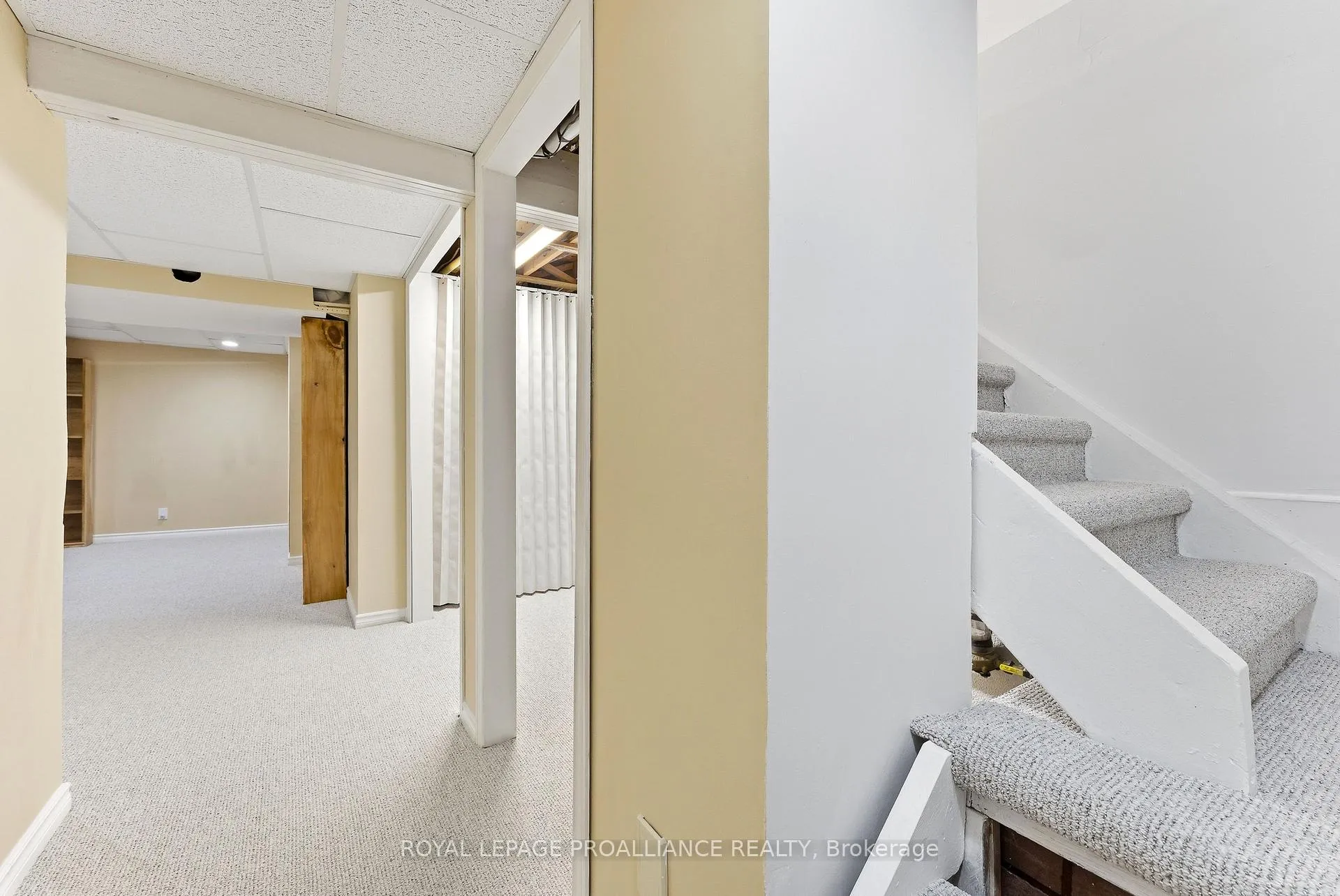 Photo 25 of Unit G, 168G Singleton Drive, Belleville, Belleville Ward — HOMEH