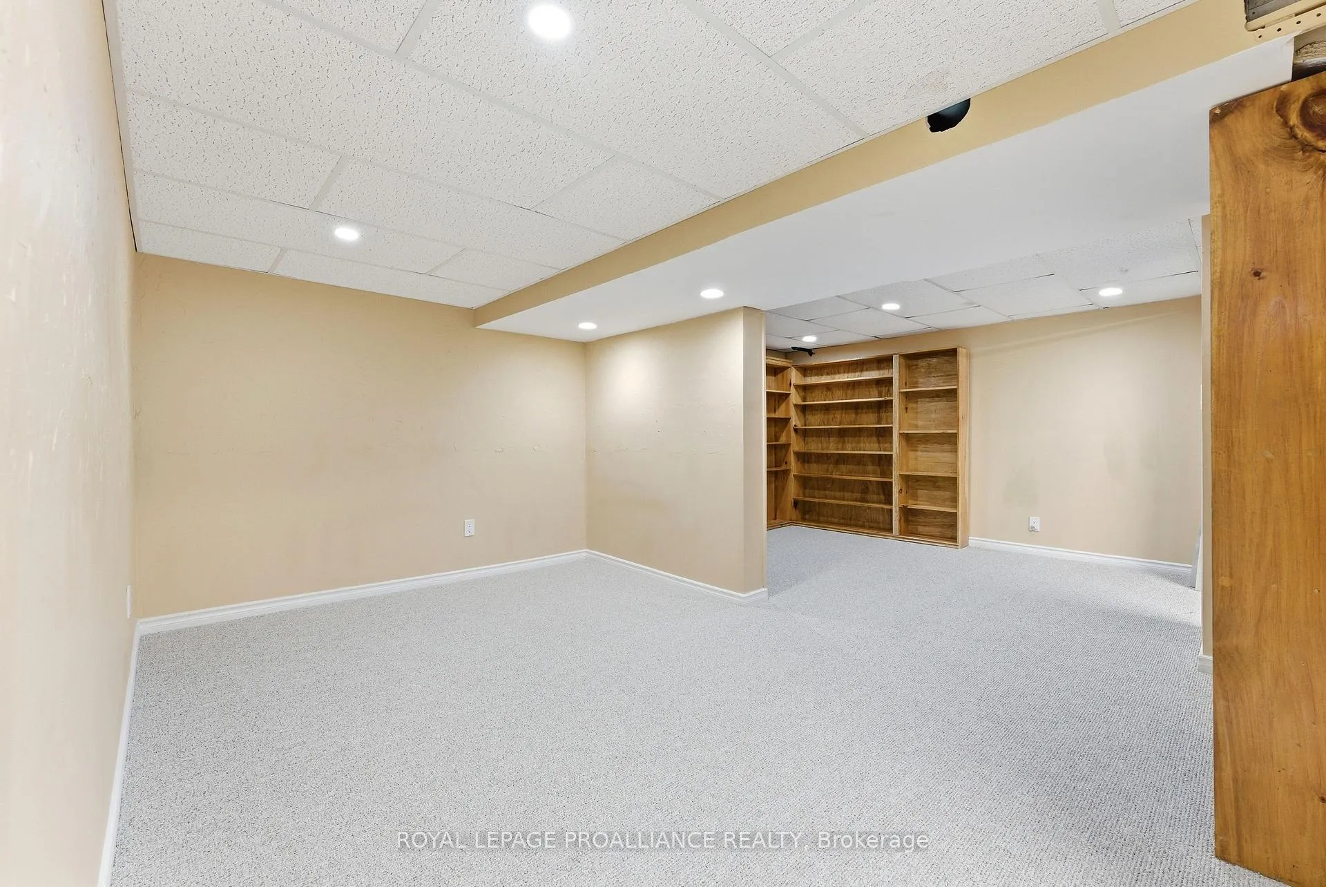 Photo 26 of Unit G, 168G Singleton Drive, Belleville, Belleville Ward — HOMEH