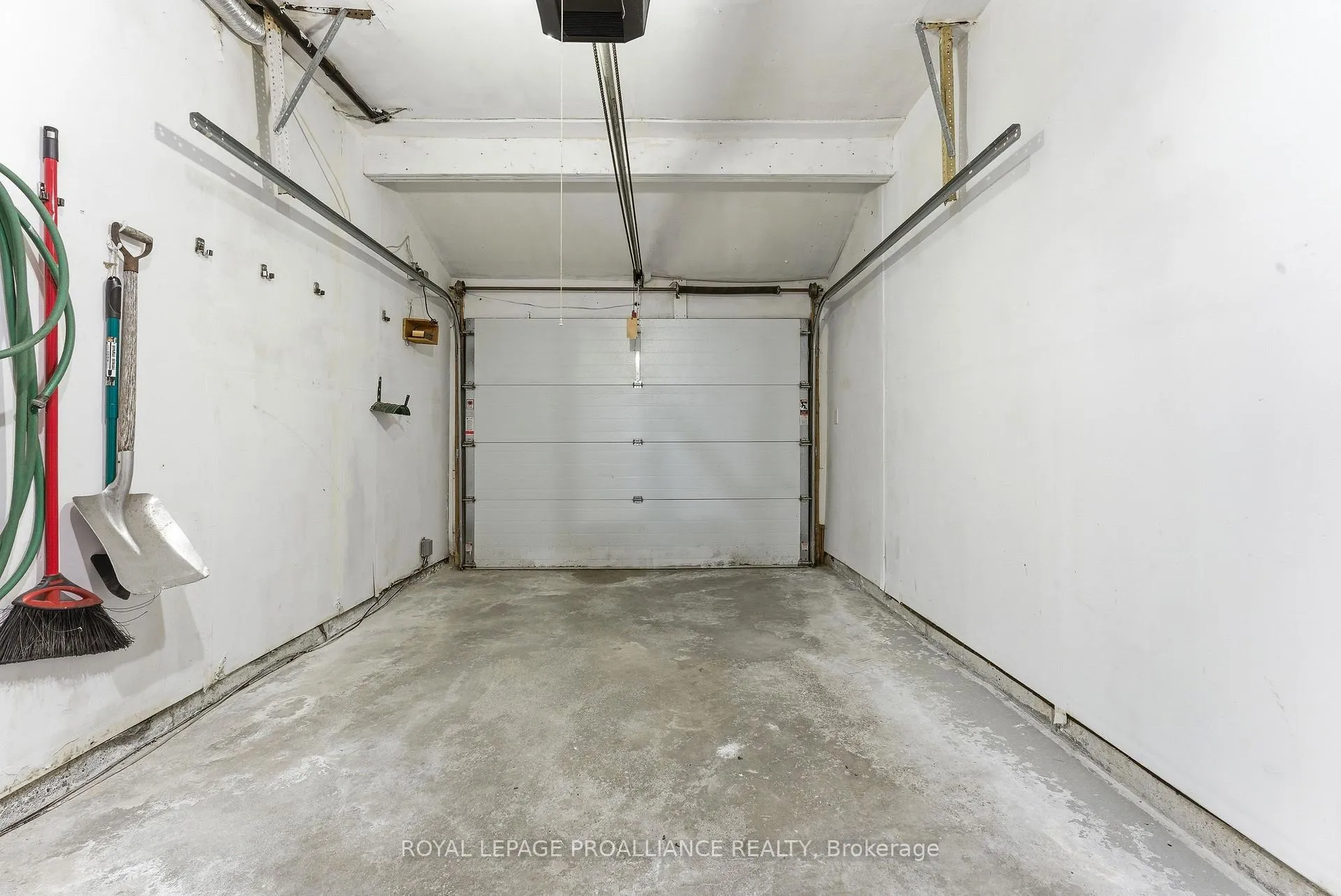 Photo 31 of Unit G, 168G Singleton Drive, Belleville, Belleville Ward — HOMEH