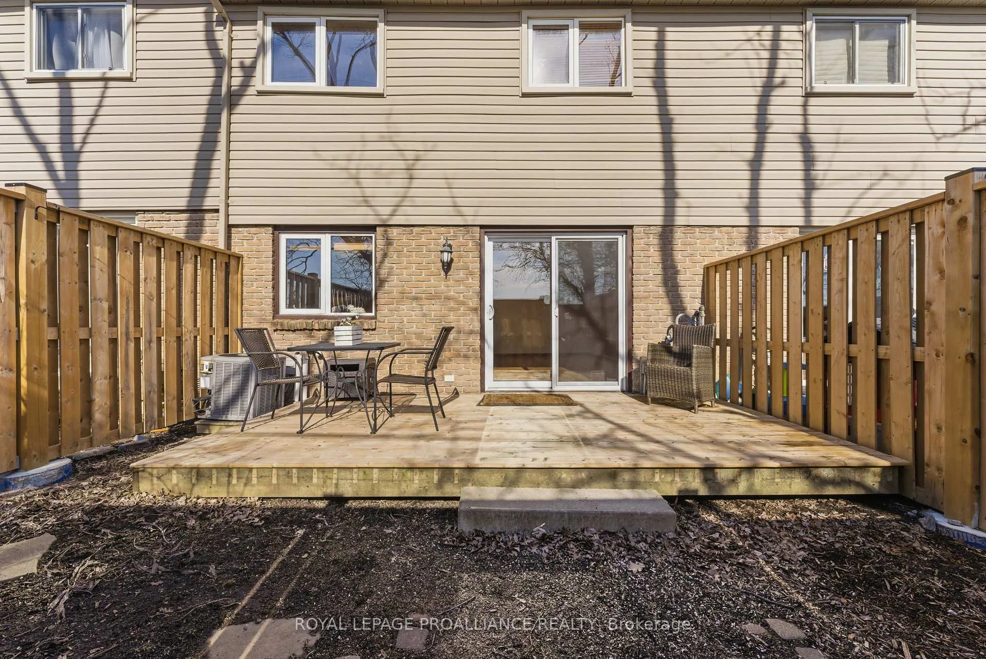 Photo 33 of Unit G, 168G Singleton Drive, Belleville, Belleville Ward — HOMEH