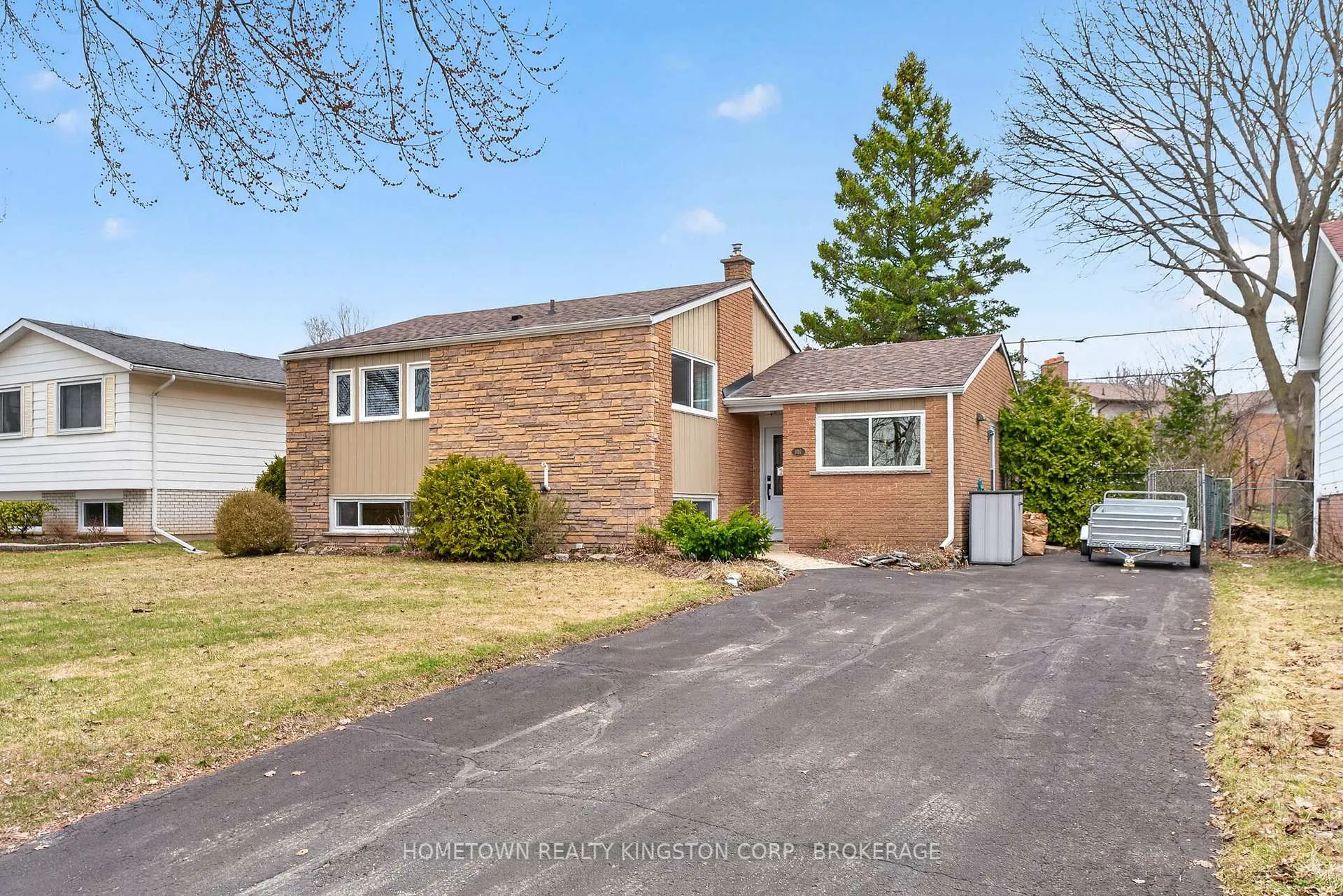 Photo 1 of 656 Carnaby Street, Kingston, South of Taylor-Kidd Blvd — HOMEH