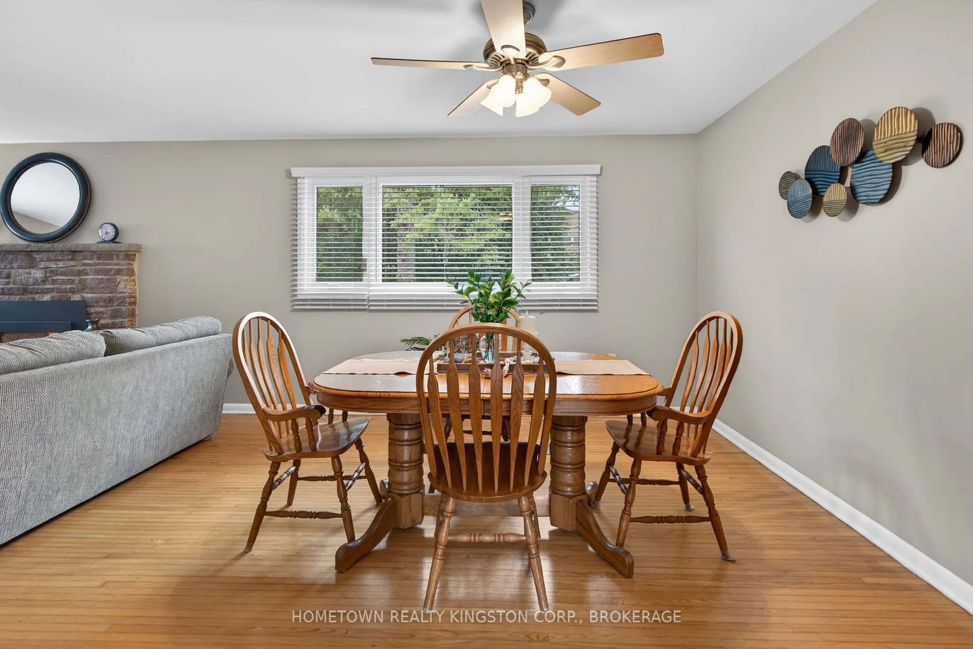 Photo 7 of 656 Carnaby Street, Kingston, South of Taylor-Kidd Blvd — HOMEH