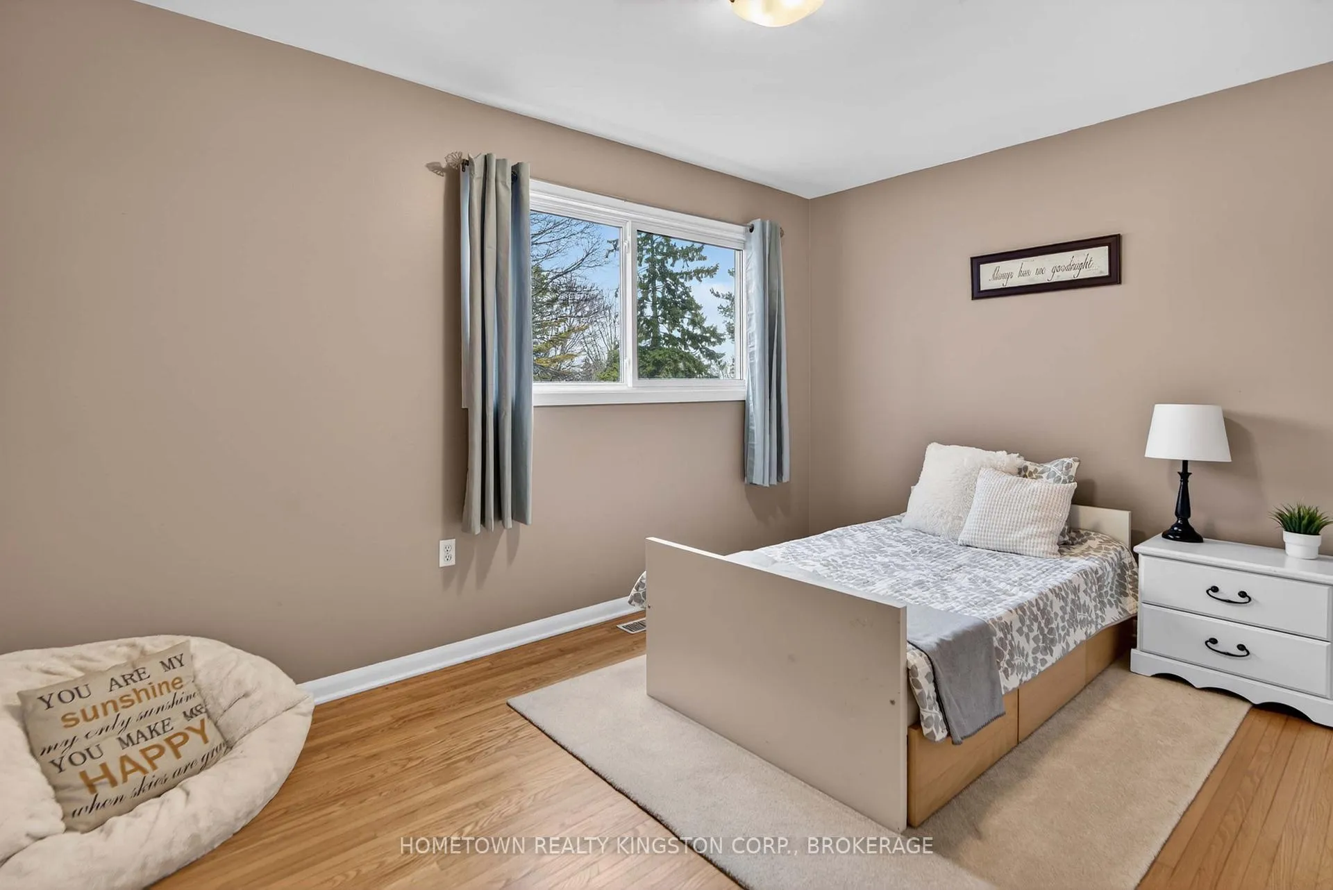 Photo 10 of 656 Carnaby Street, Kingston, South of Taylor-Kidd Blvd — HOMEH