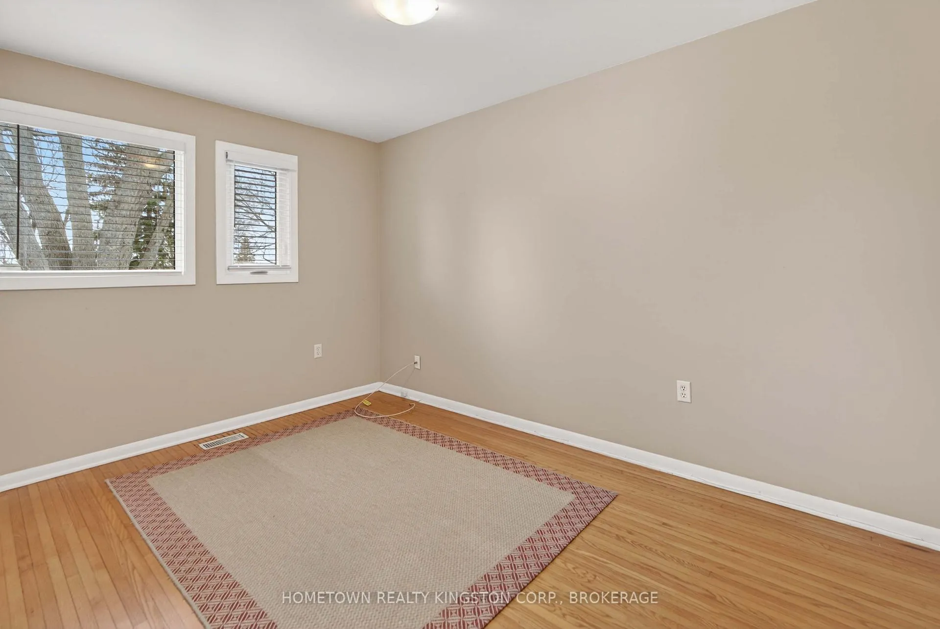 Photo 12 of 656 Carnaby Street, Kingston, South of Taylor-Kidd Blvd — HOMEH