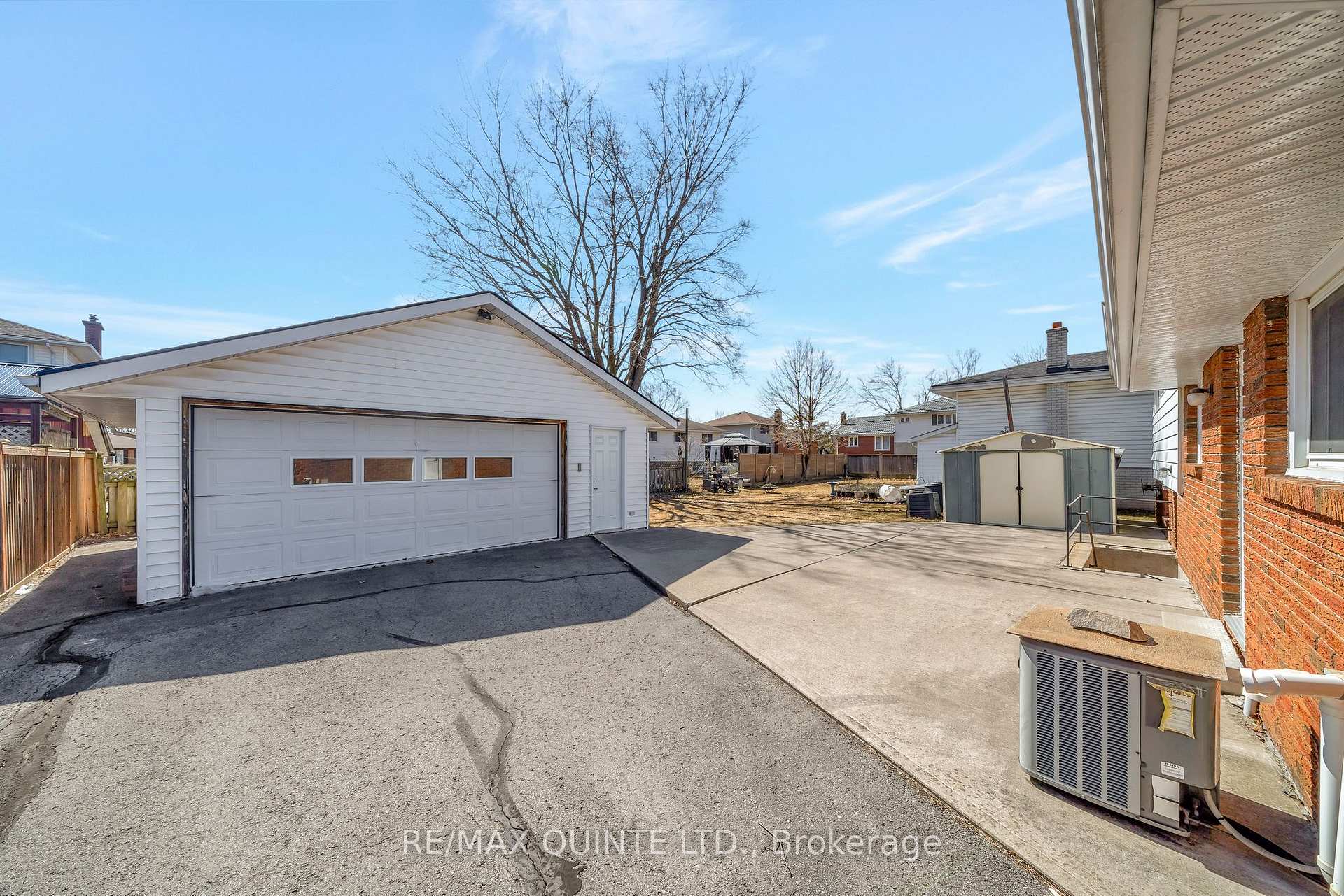 Photo 31 of 5 Joyce Crescent, Belleville, Belleville Ward — HOMEH
