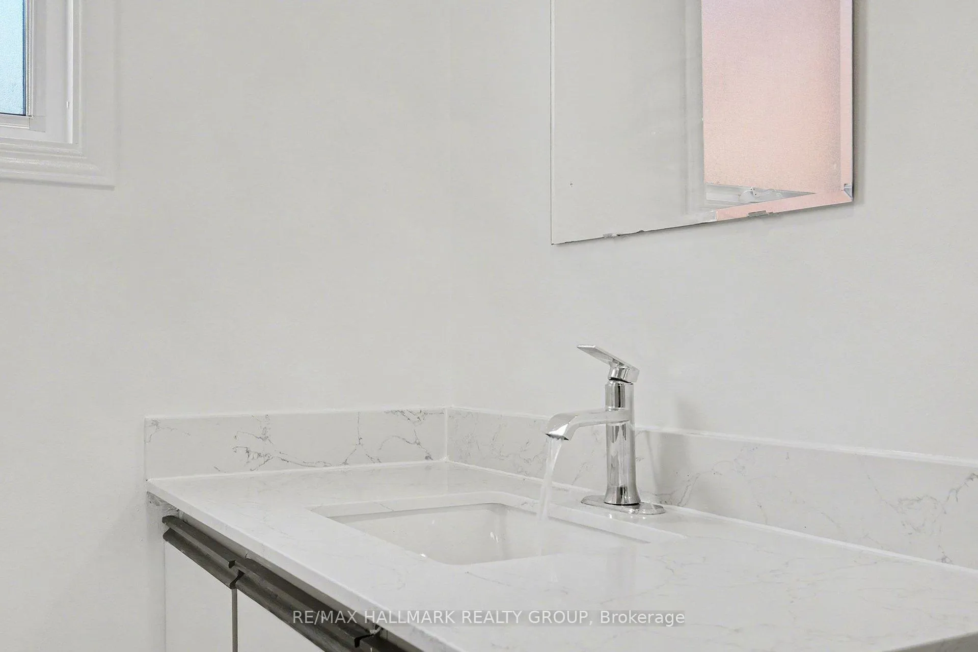 Photo 10 of Unit 1, 112 Barrette Street, Ottawa, Vanier — HOMEH