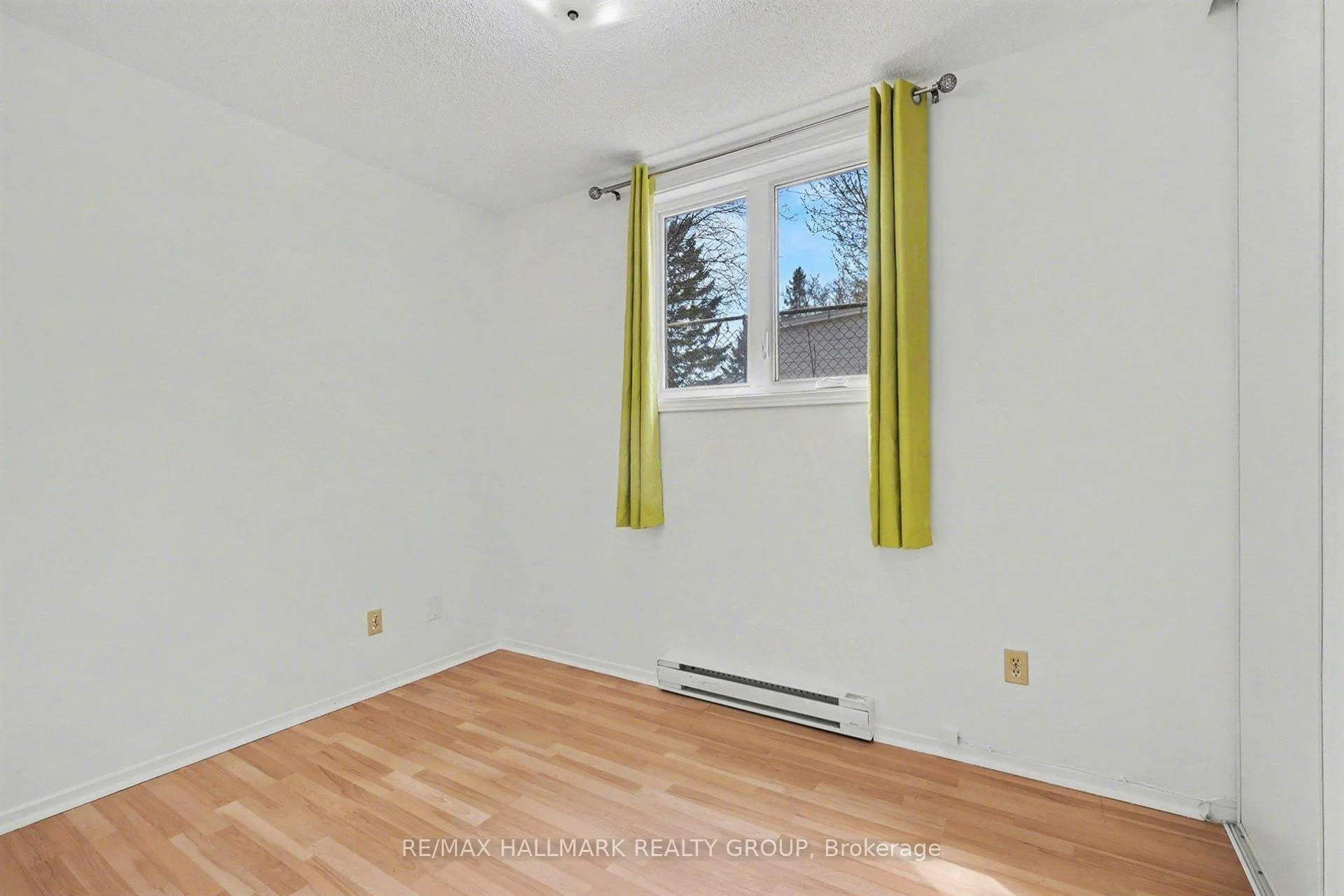 Photo 11 of Unit 1, 112 Barrette Street, Ottawa, Vanier — HOMEH