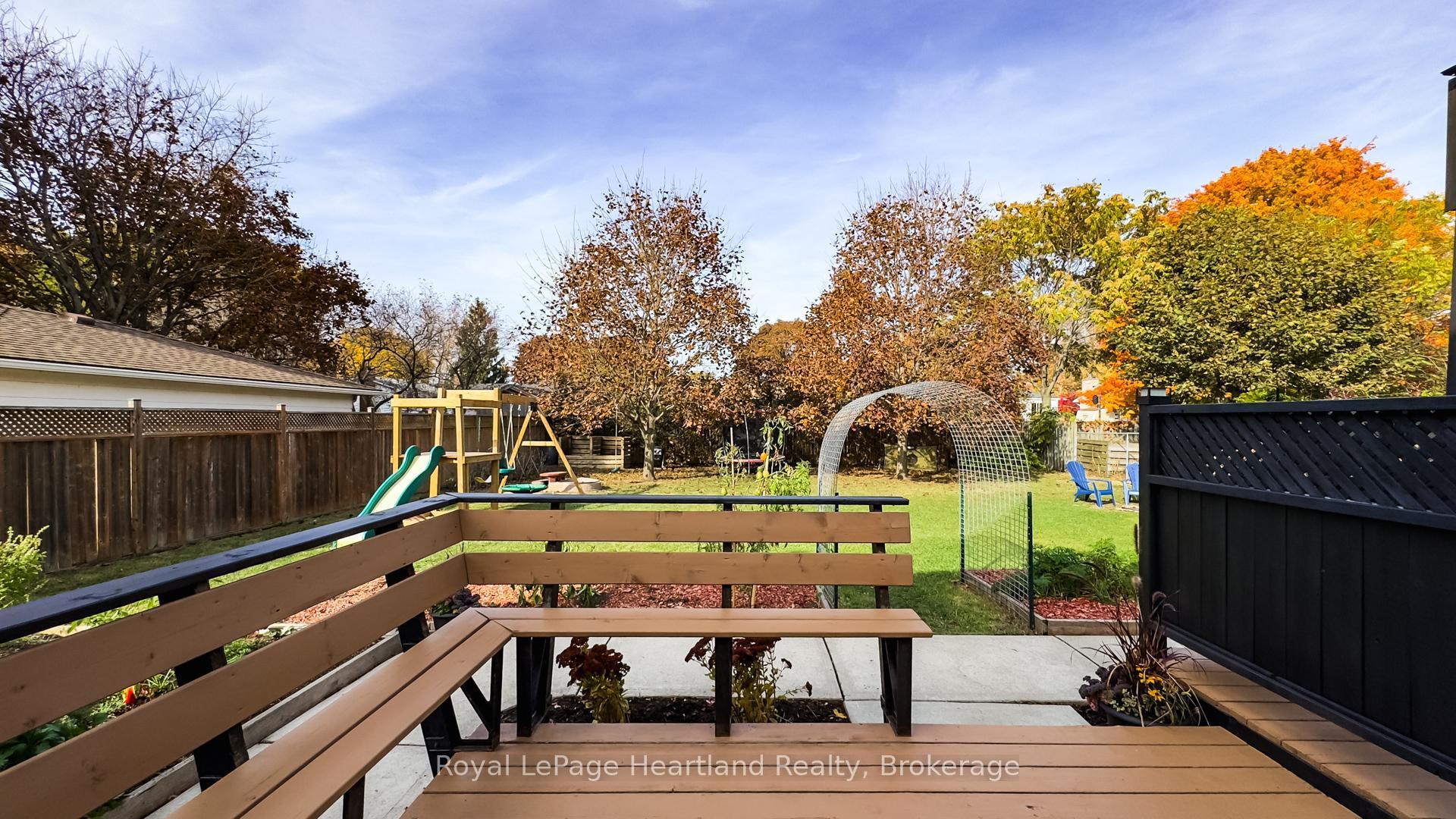 Photo 35 of 138 Sunset Drive, Goderich, Goderich (Town) — HOMEH