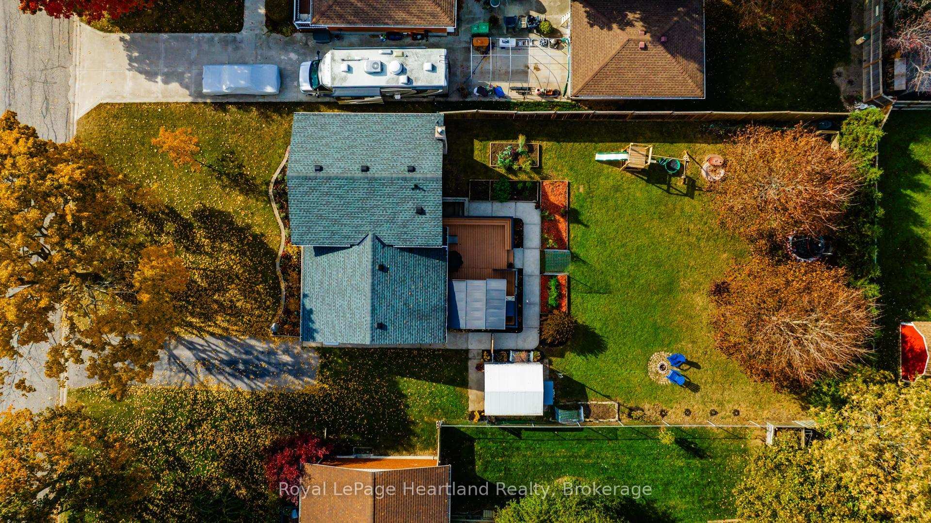 Photo 40 of 138 Sunset Drive, Goderich, Goderich (Town) — HOMEH