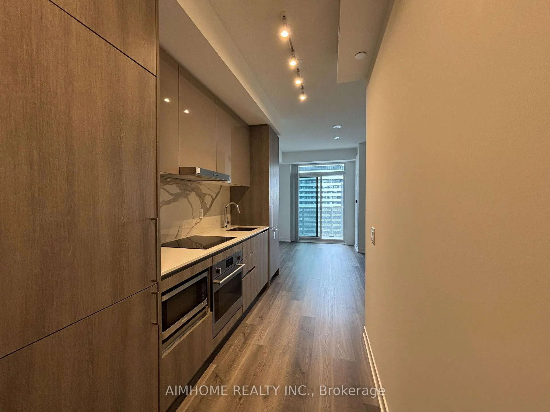Photo 4 of Unit 4502, 195 Commerce Street, Vaughan, Vaughan Corporate Centre — HOMEH