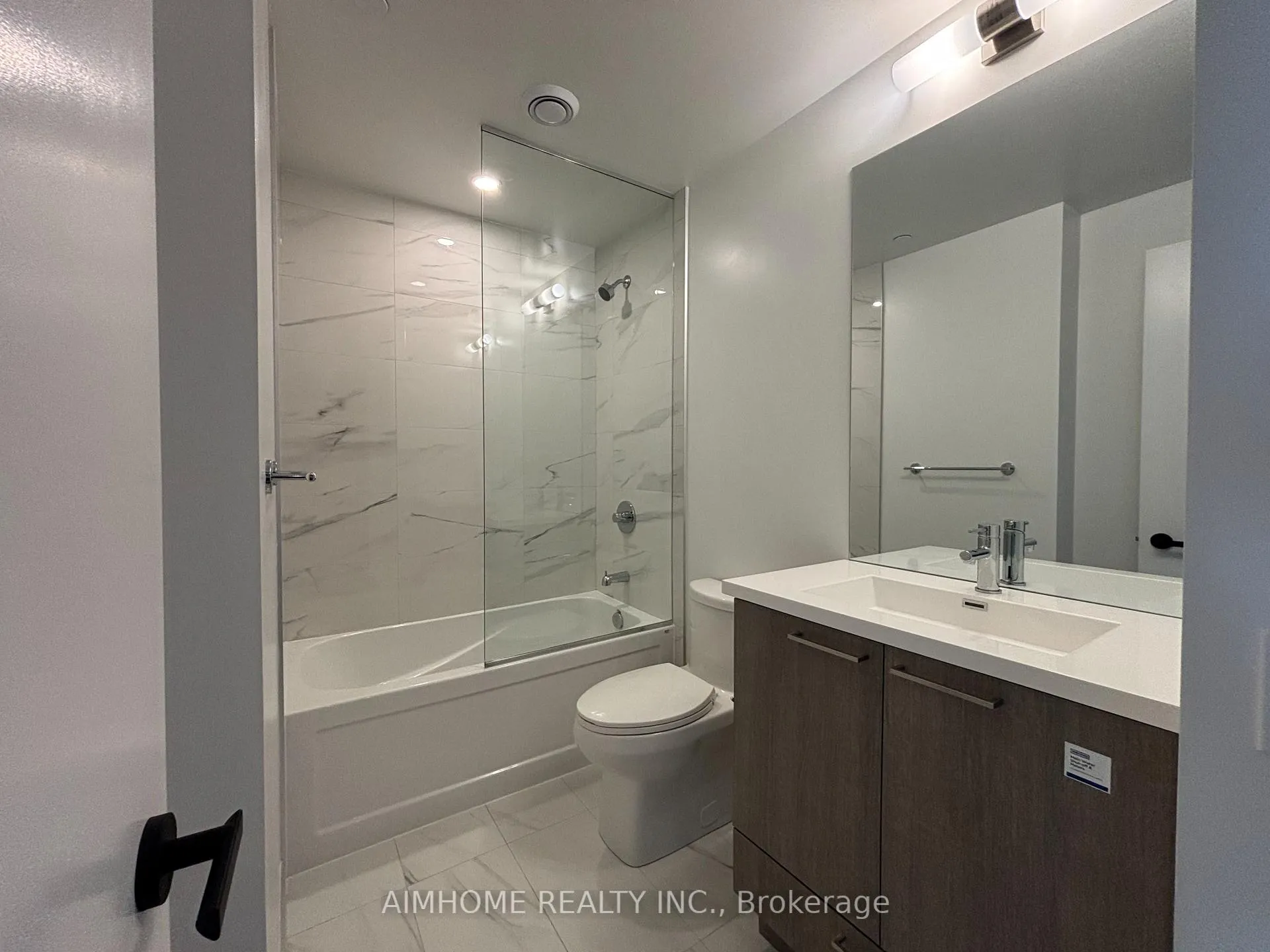 Photo 14 of Unit 4502, 195 Commerce Street, Vaughan, Vaughan Corporate Centre — HOMEH
