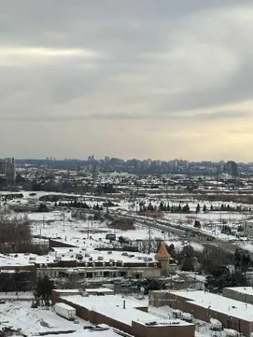 Photo 3 of Unit 1702, 2916 Highway 7 Road E, Vaughan, Vaughan Corporate Centre — HOMEH