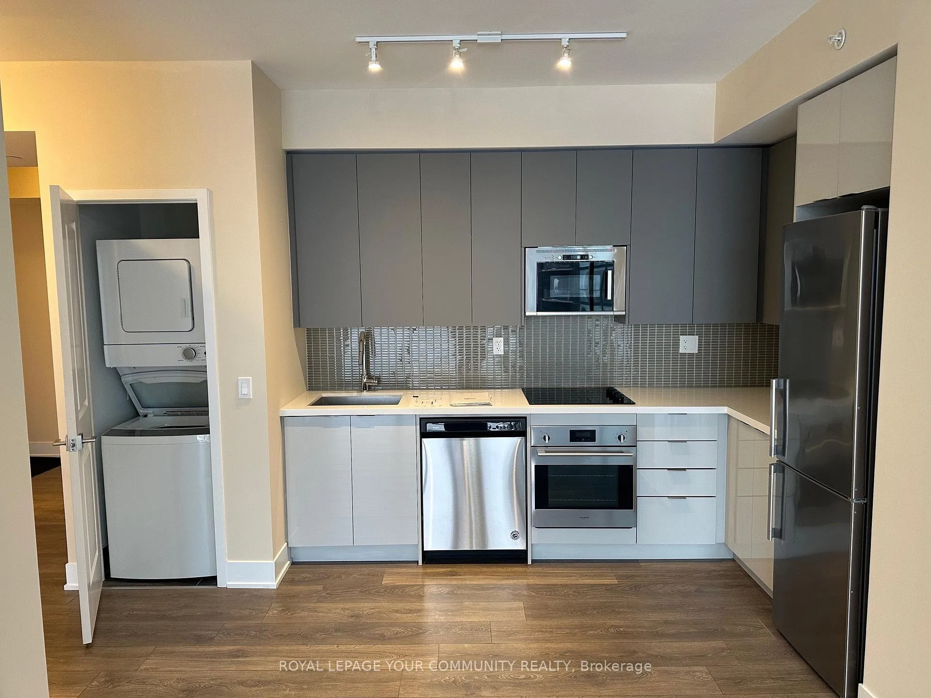 Photo 9 of Unit 1702, 2916 Highway 7 Road E, Vaughan, Vaughan Corporate Centre — HOMEH