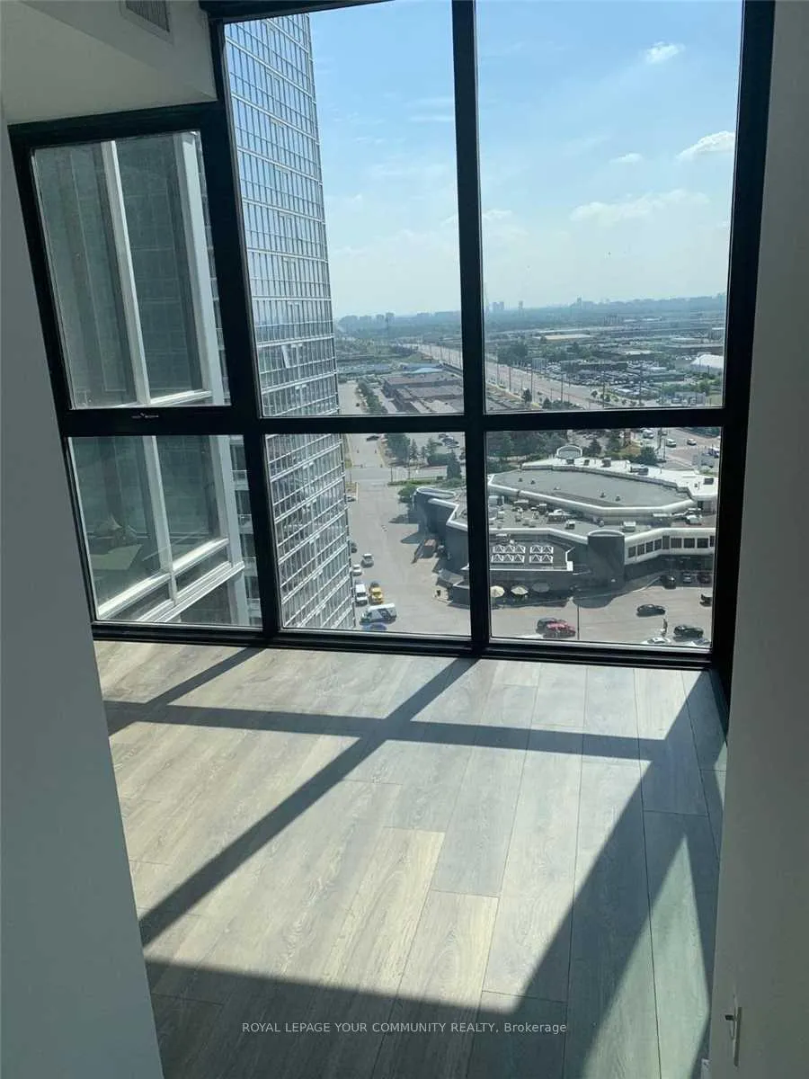 Photo 10 of Unit 1702, 2916 Highway 7 Road E, Vaughan, Vaughan Corporate Centre — HOMEH