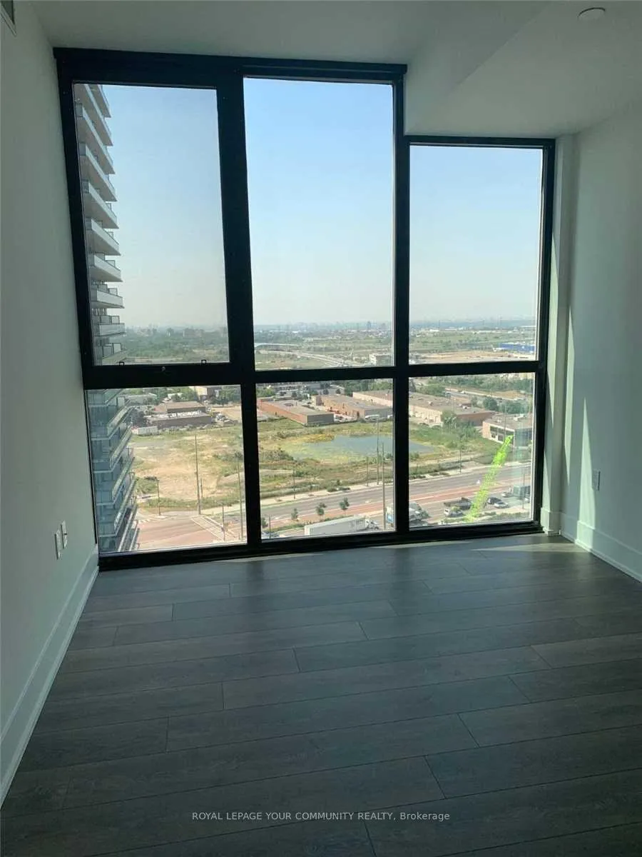 Photo 11 of Unit 1702, 2916 Highway 7 Road E, Vaughan, Vaughan Corporate Centre — HOMEH