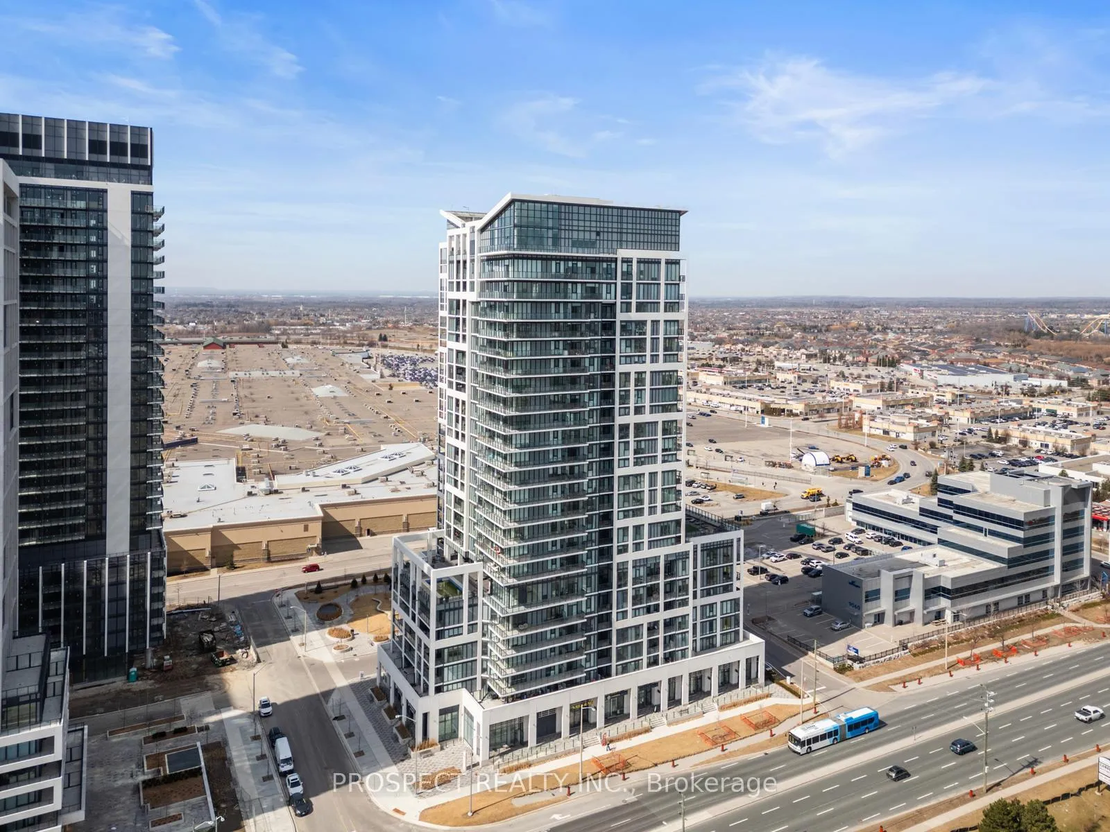 Photo 2 of Unit 708, 9000 Jane Street, Vaughan, Vellore Village — HOMEH