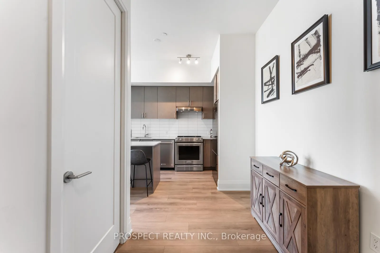 Photo 9 of Unit 708, 9000 Jane Street, Vaughan, Vellore Village — HOMEH