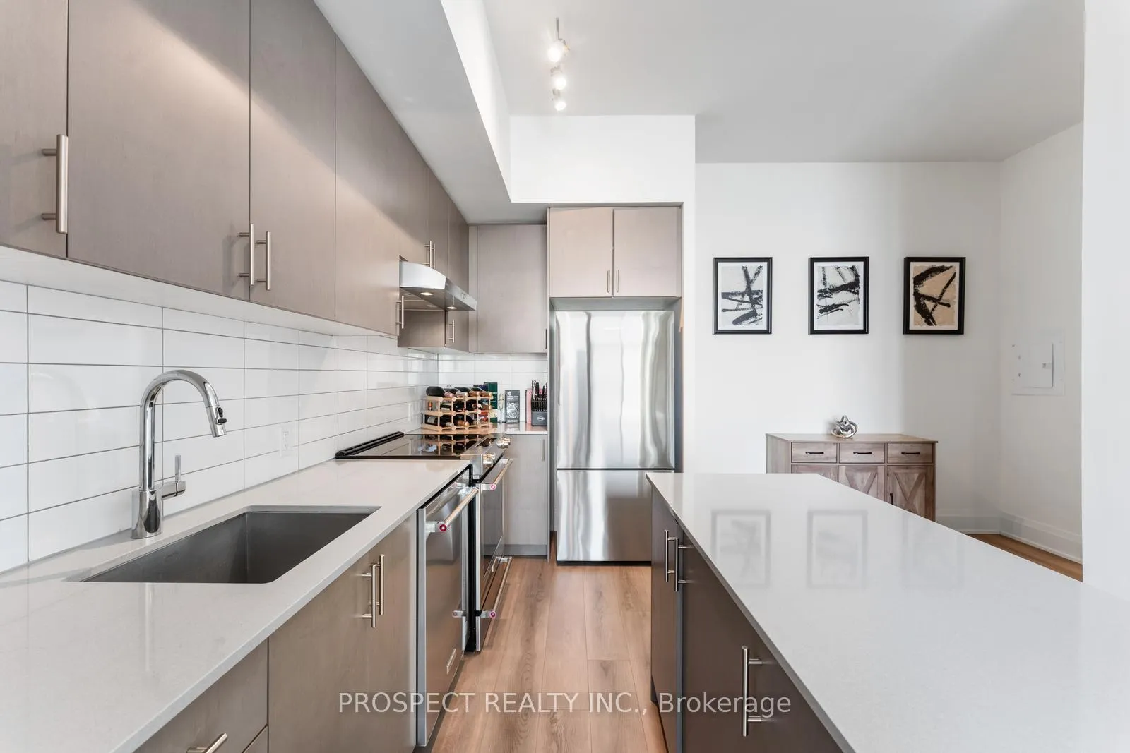 Photo 12 of Unit 708, 9000 Jane Street, Vaughan, Vellore Village — HOMEH