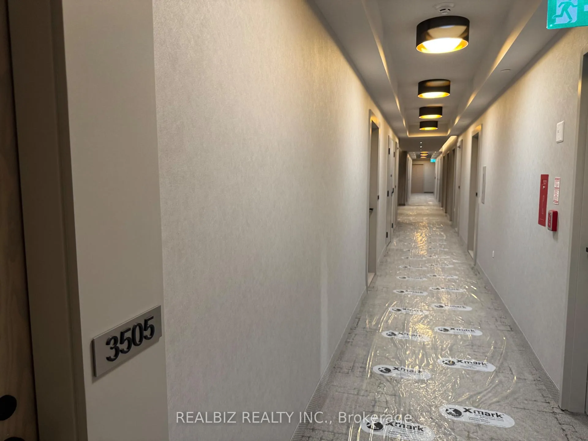 Photo 3 of Unit 3506, 28 Interchange Way, Vaughan, Vaughan Corporate Centre — HOMEH